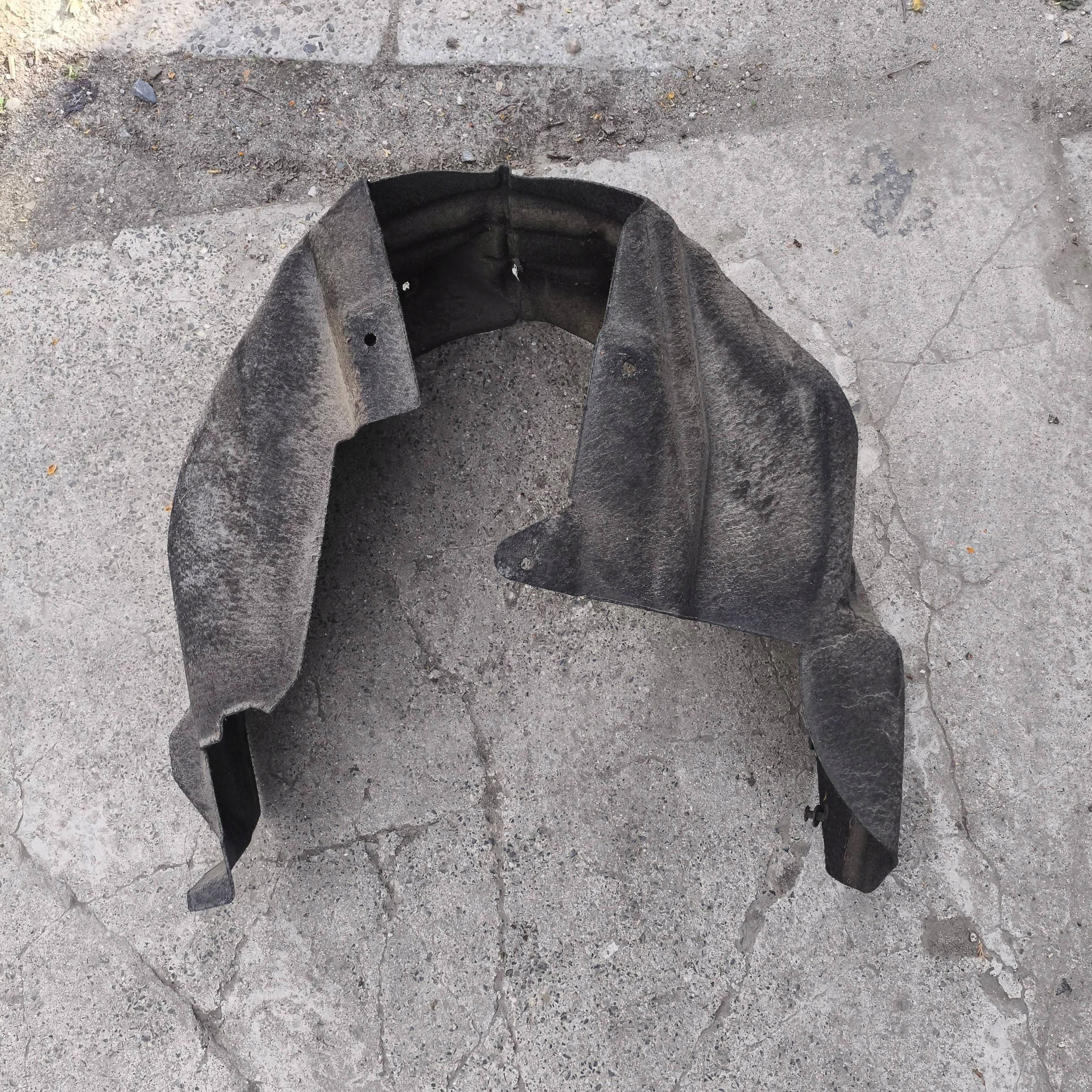 Ford Kuga MK2 II mudguard rear. right