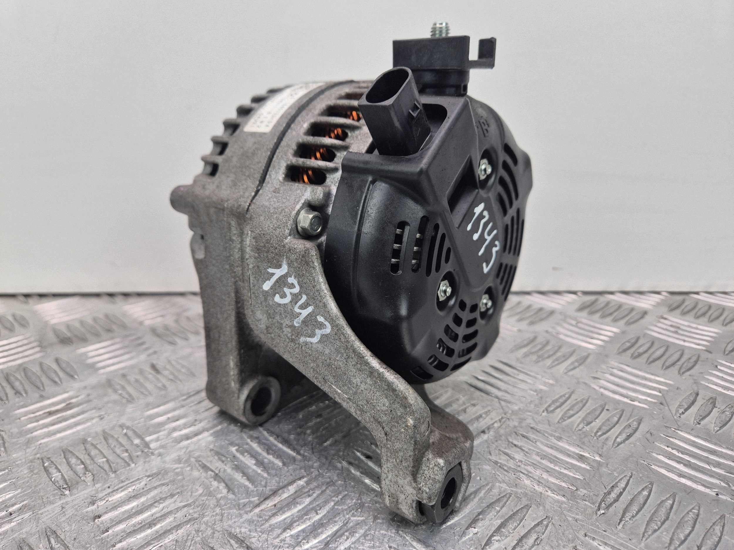 BMW 2 F45 220d alternator B47C20A 7640131
