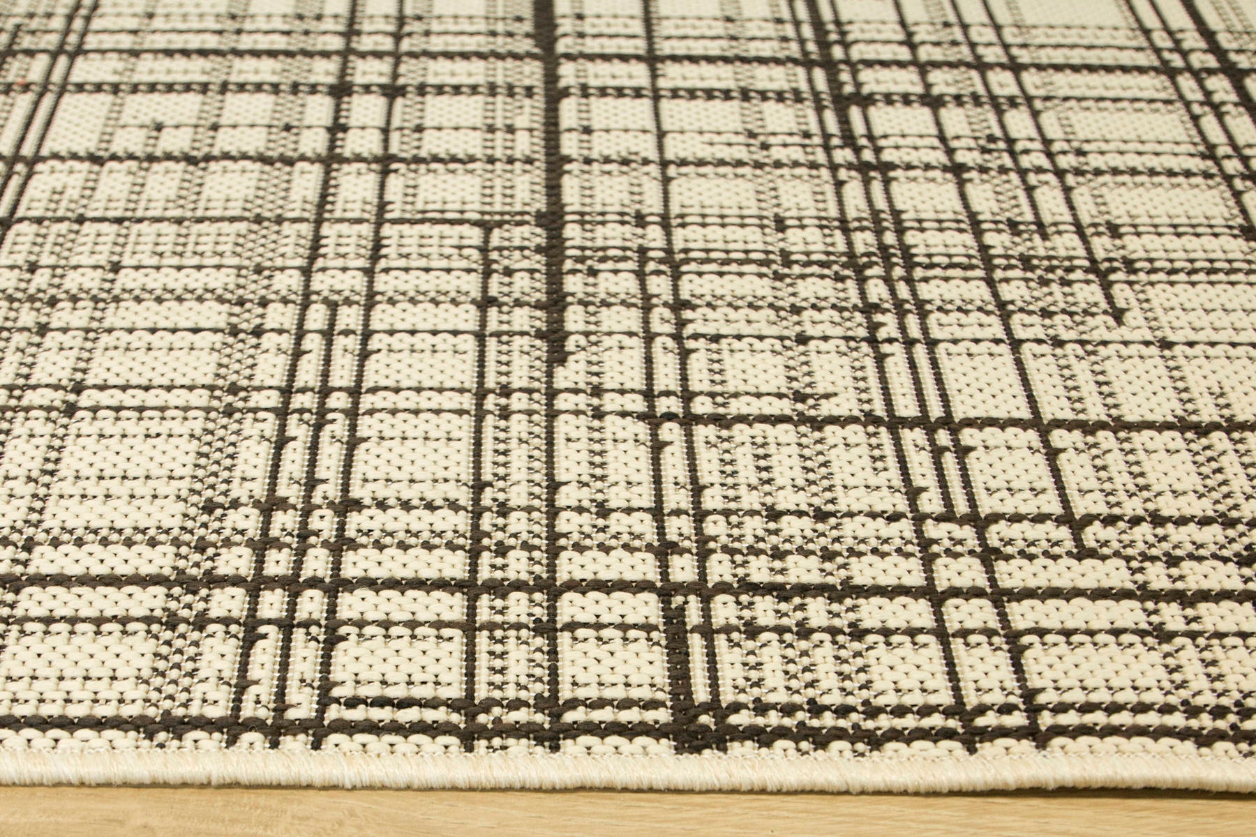 szer. 67 cm ANTYPOŚLIZGOWY CHODNIK SIZAL BEŻ BRĄZ Długość (cm) 10 cm