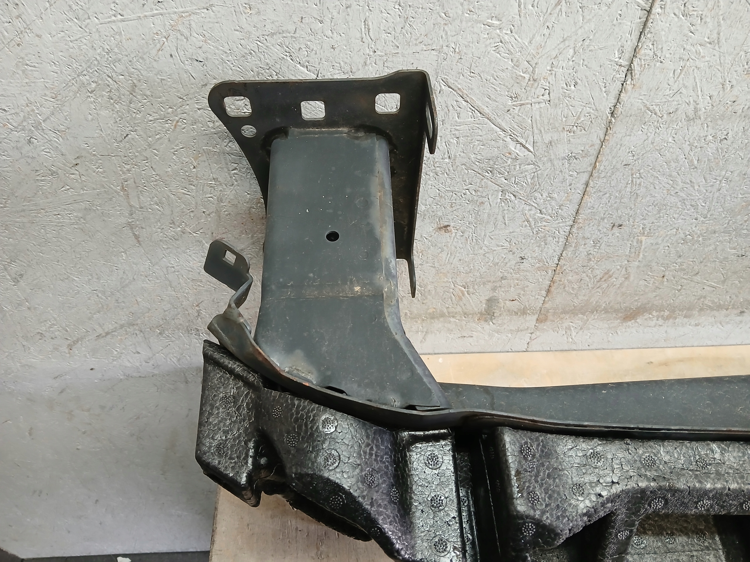 bumper support front VW PASSAT B8 3G0807611