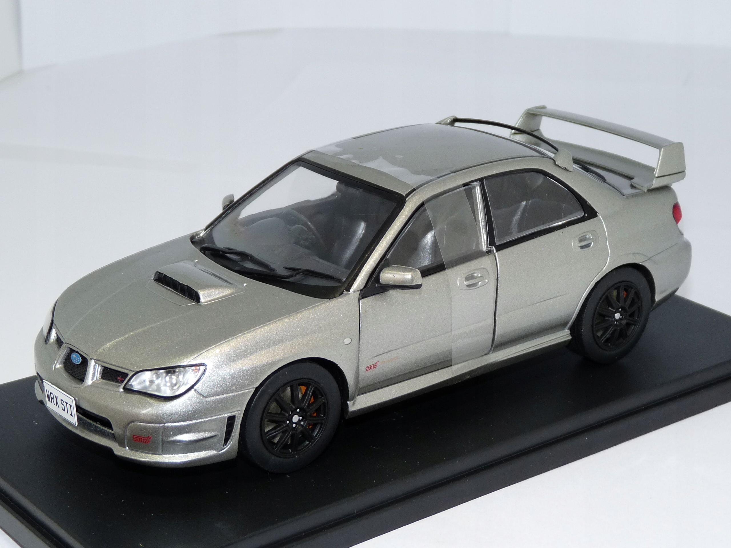 ミニカー Autoart 1/18 Subaru Impreza WRX STi 2003 Subaru Impreza Autoart 1:18 - Niska cena na Allegro