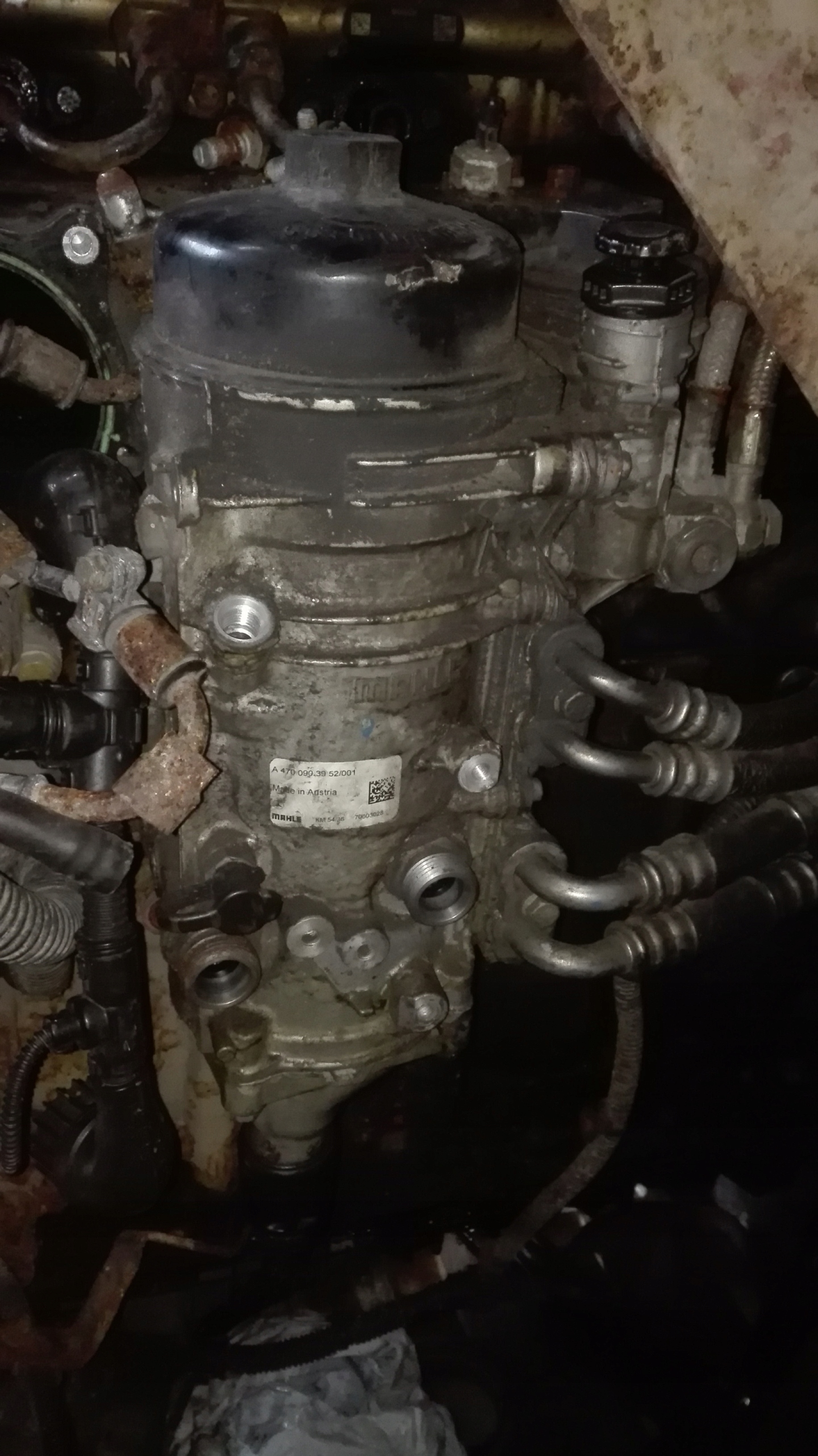 PODSTAWA FILTRA PALIWA ACTROS MP4 A47009052