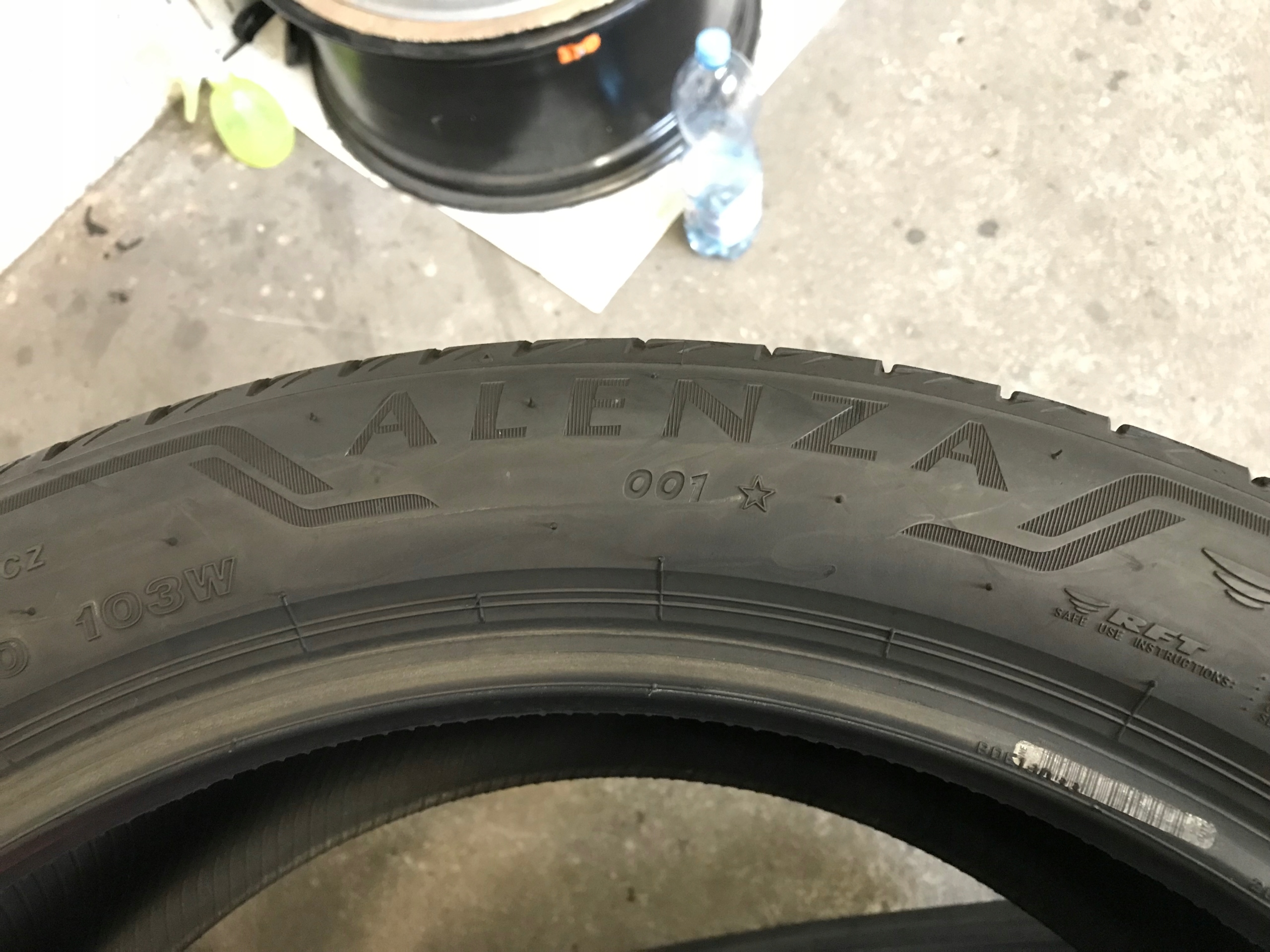 2 tyres summer 245/45R20 Bridgestone Alenza 001 Run Flat 6,5mm