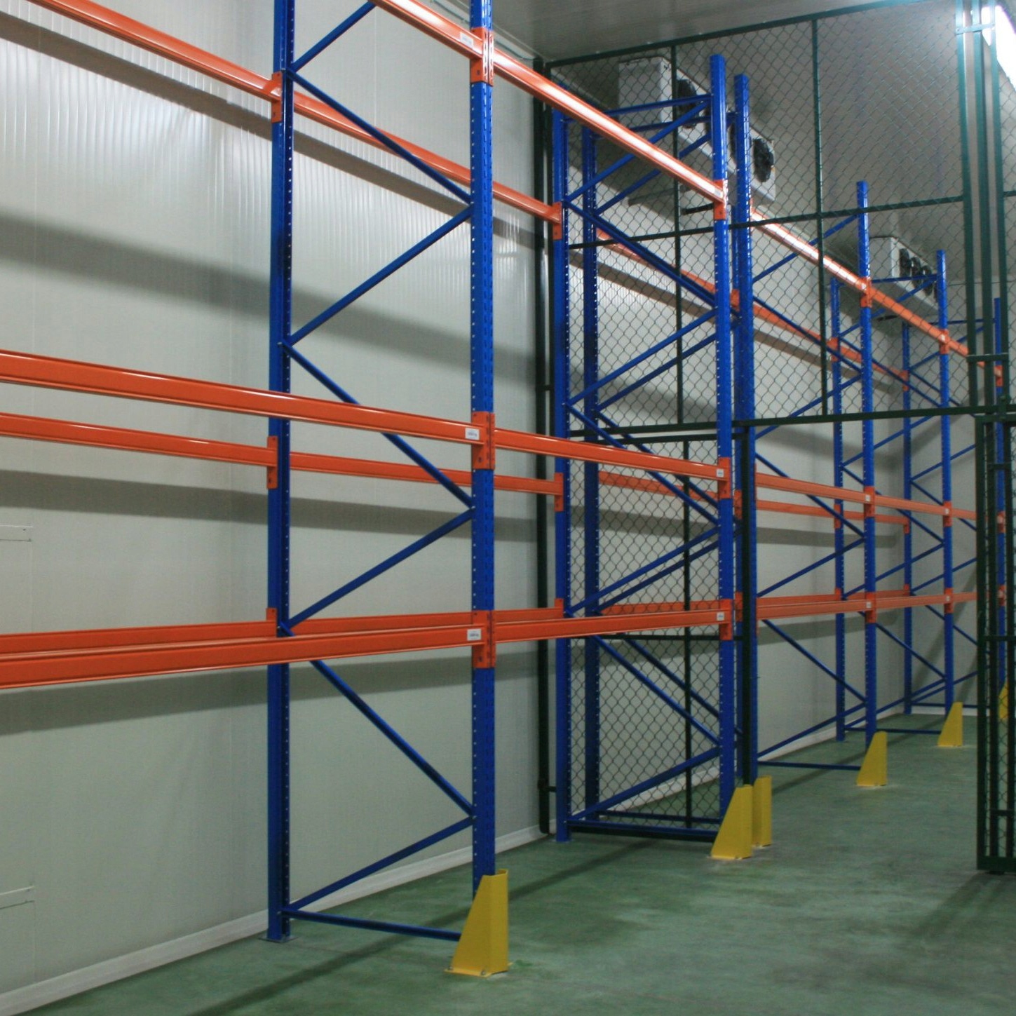 Regaly przemyslowe do palet B46 L 5655MM 700KG 0 3 Height 450 cm