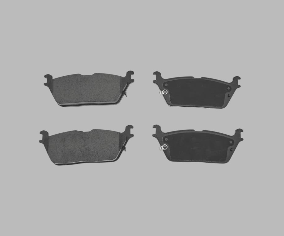 Geotech Brzdové Destičky Dodge Zadní Rám 3,0-6,2 19- Levé/pravé