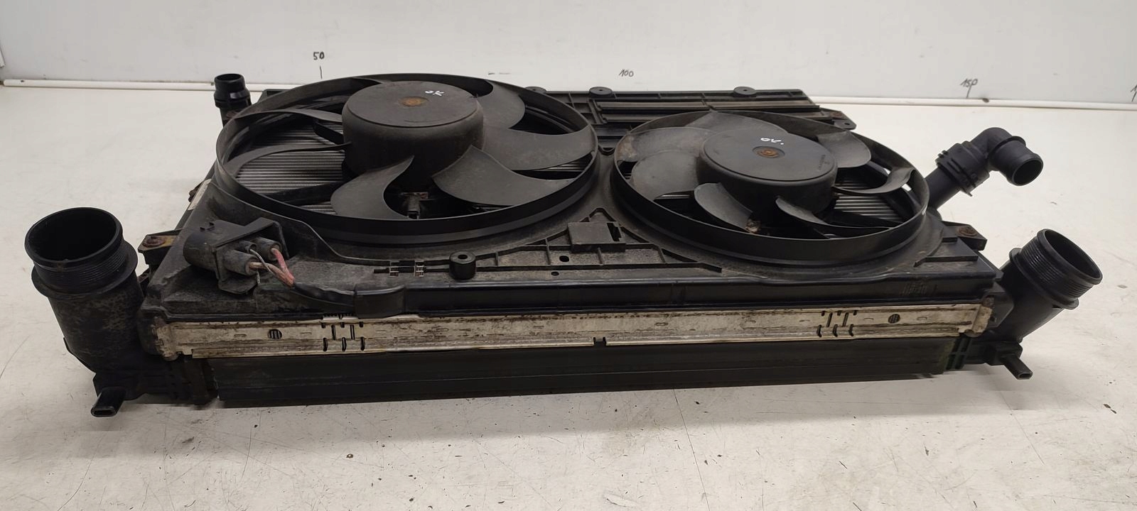 chladiče vody vzduchový ventilátor VW Passat B6 2,0 TDI CR