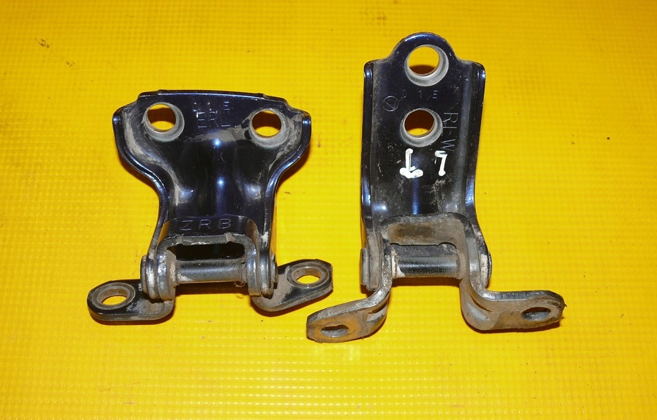hinges door left rear part SUBARU LEGACY V 5 E8H