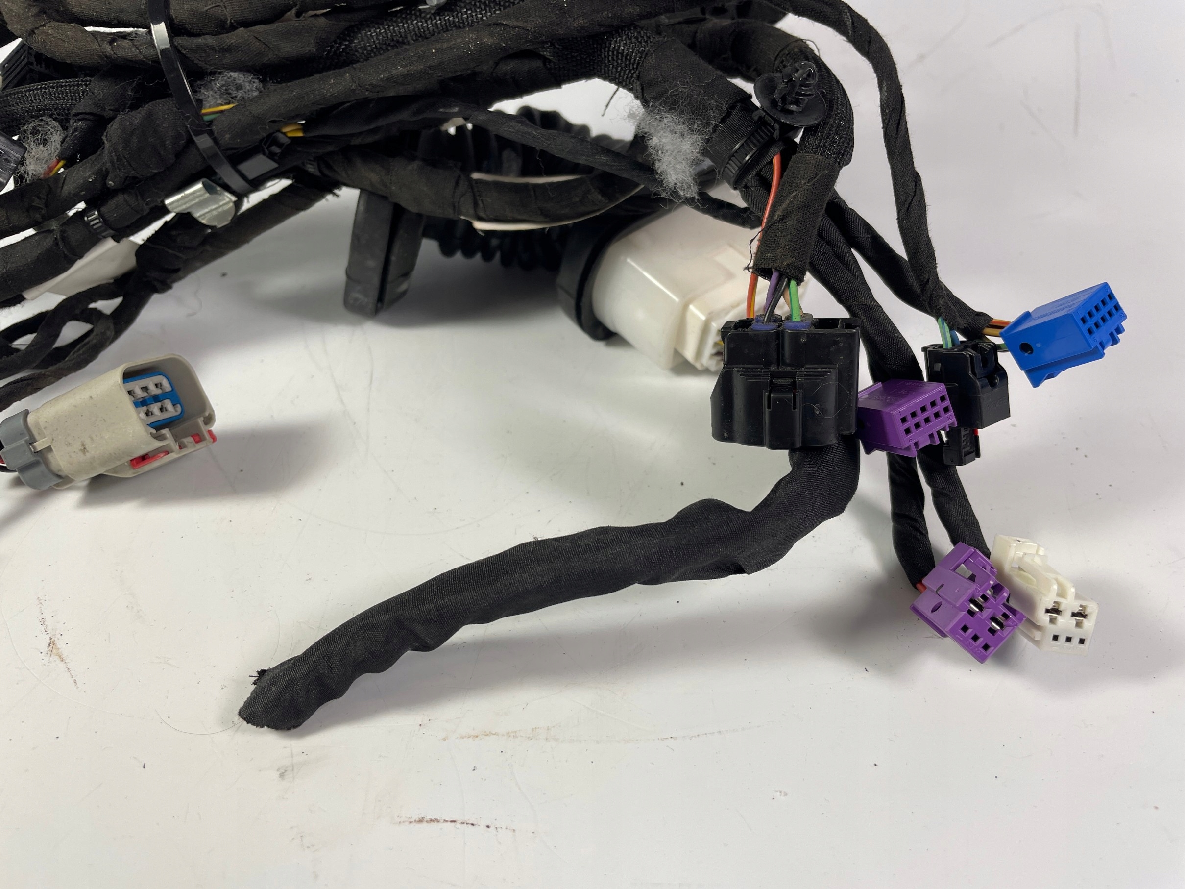Dodge Challenger 2015 lift bundle przewodow door of left