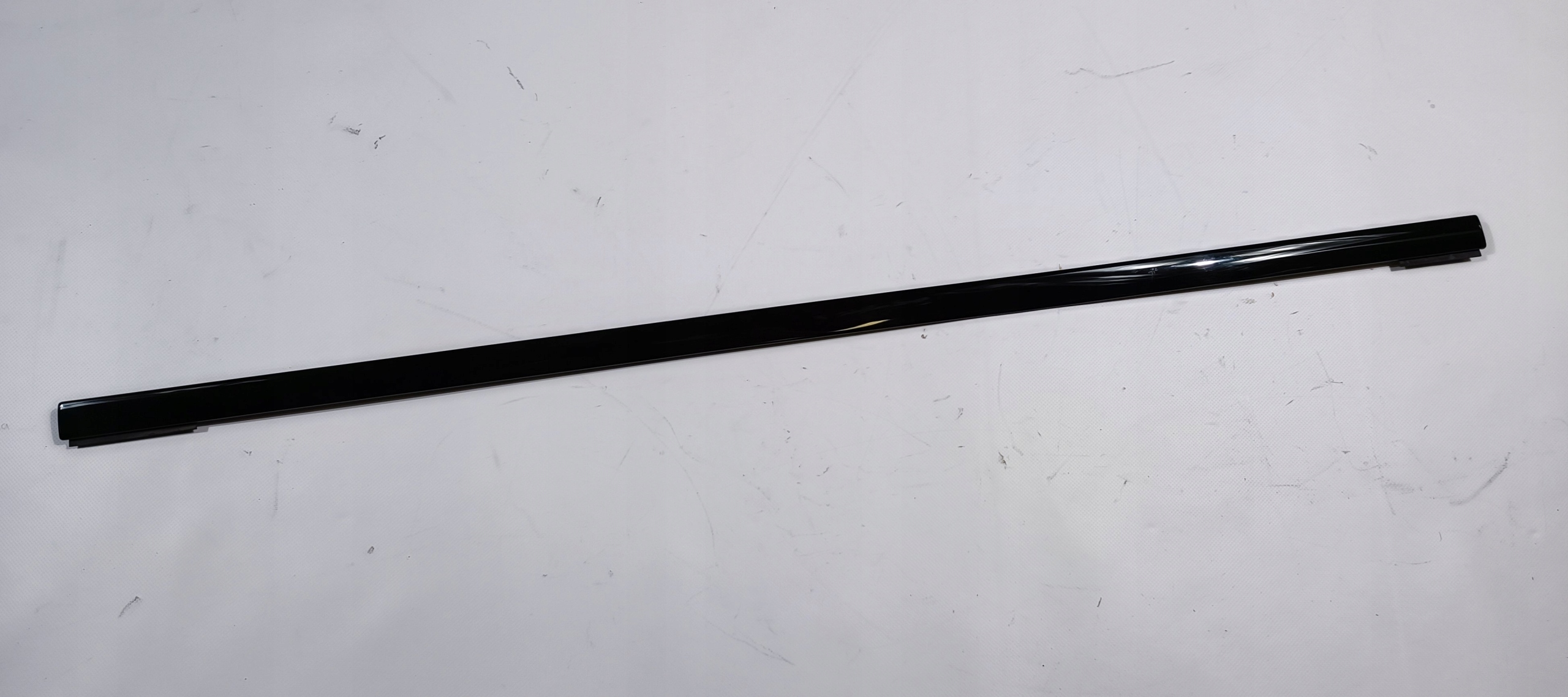 moulding door right rear part upper Ford Flex 2011