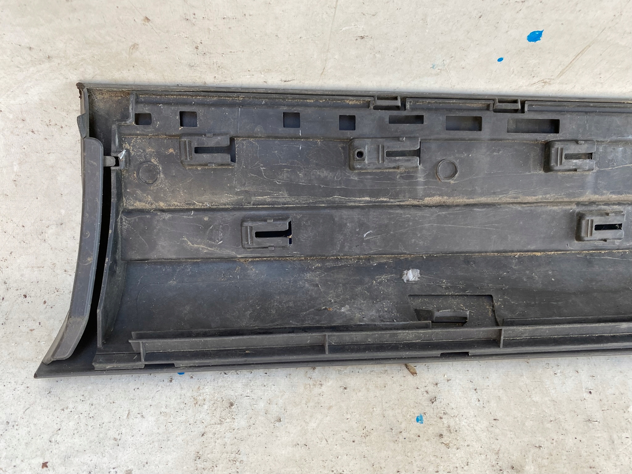 AUDI Q7 4L moulding door left front 4L0853959H/L