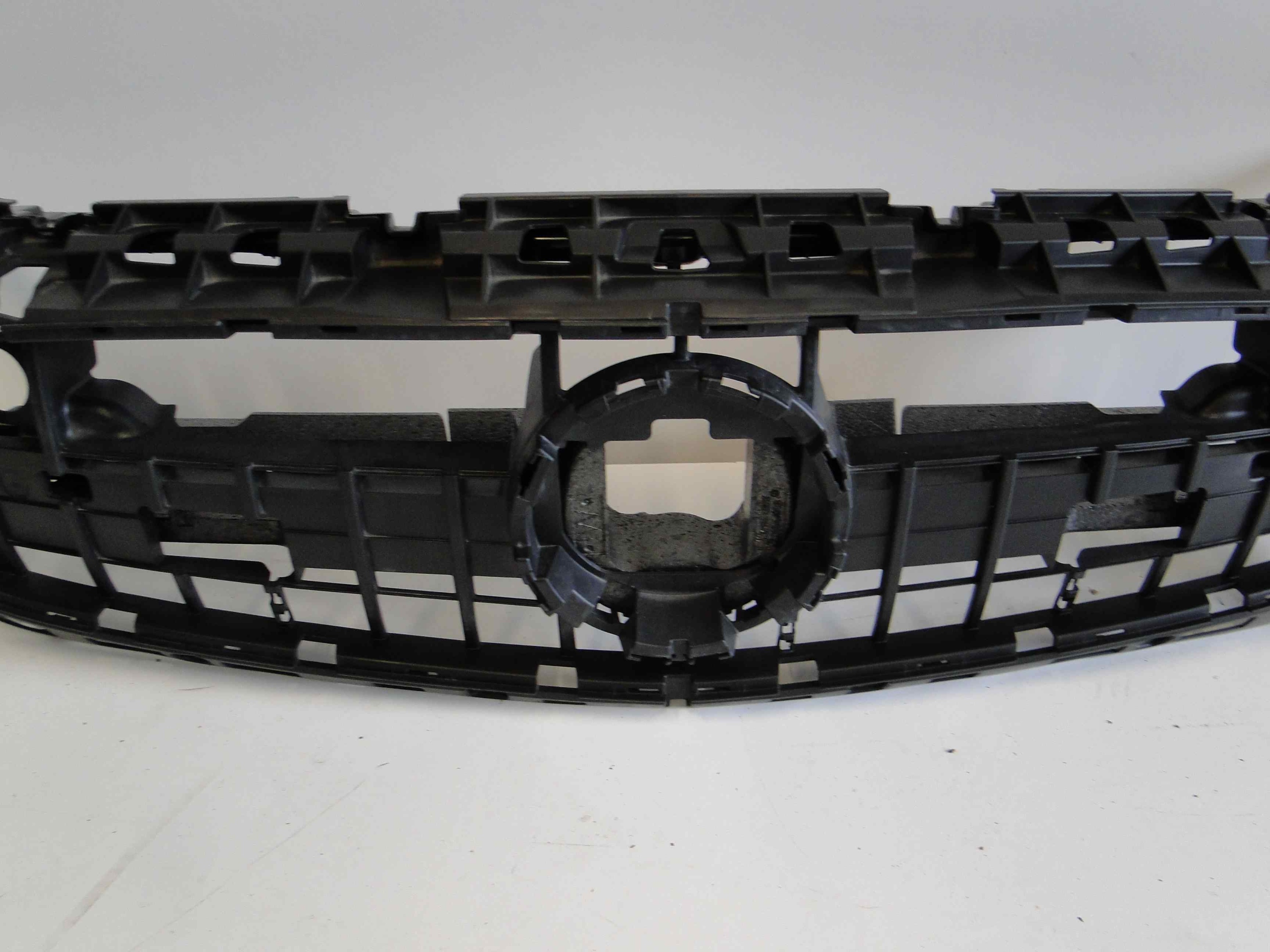 MERCEDES AMG GT 190 GRILL ATRAPA PIANKA KOMPLET Typ samochodu Samochody osobowe