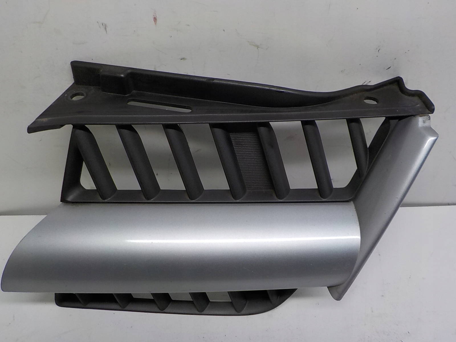 MITSUBISHI OUTLANDER and grill grille radiator grid left