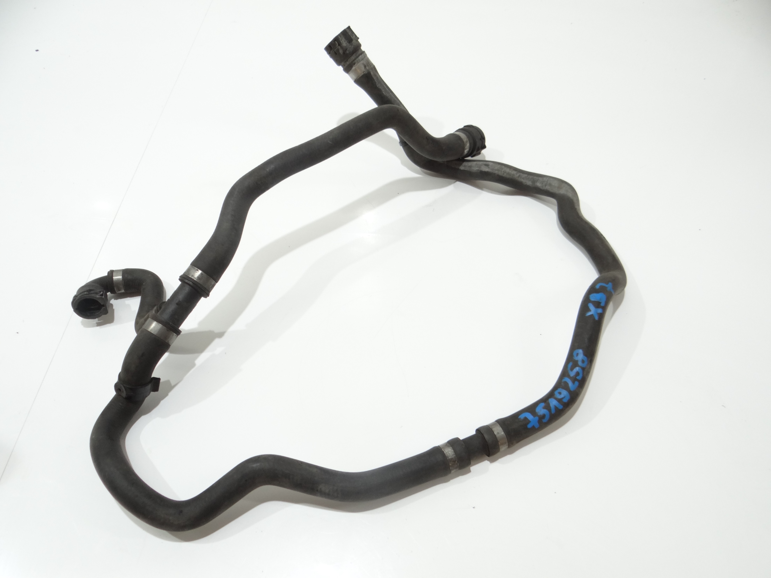 prijenos crijevo vode BMW E60 E61 M54B30 7519258