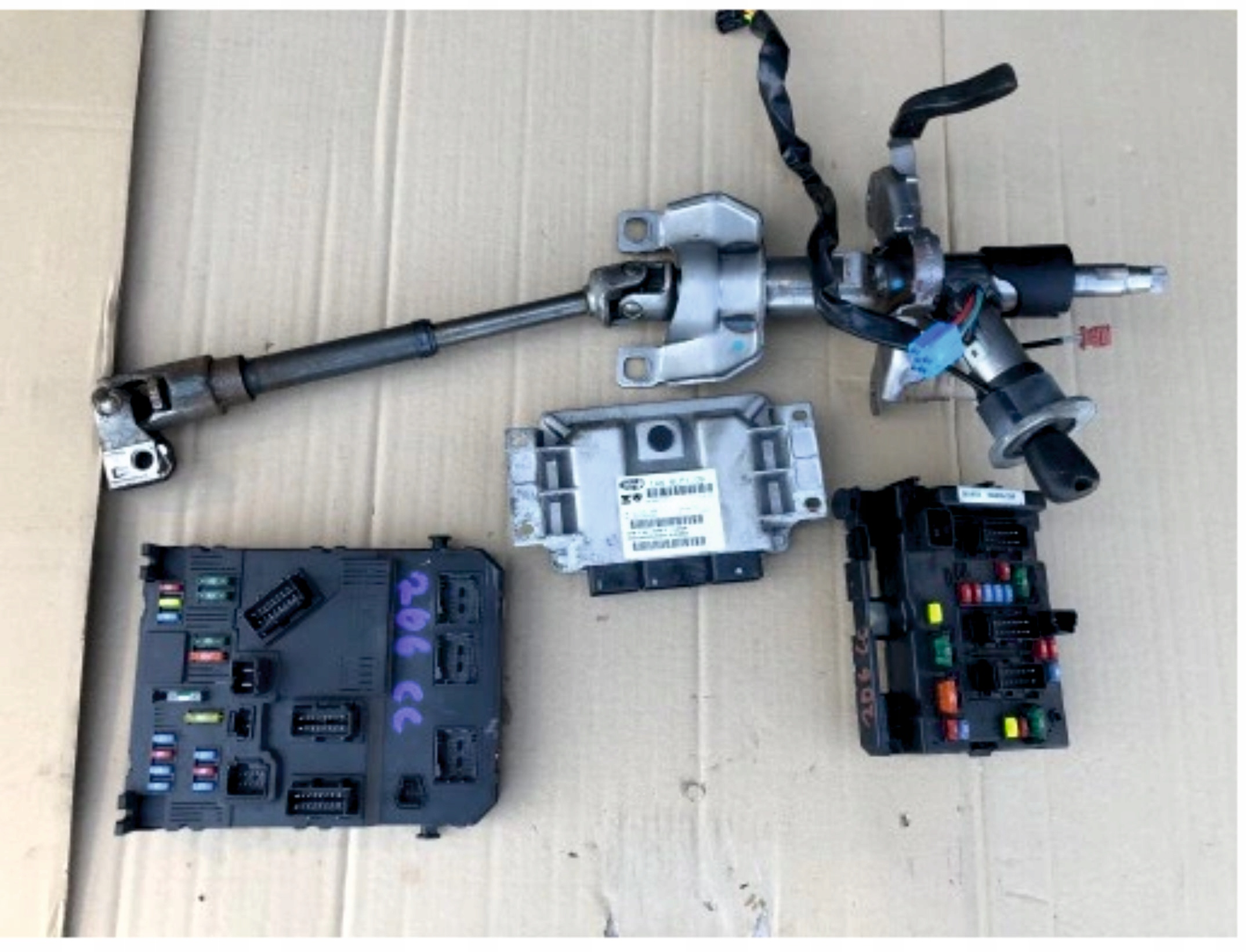 Pompa dachu Peugeot 206CC 1,6HDI