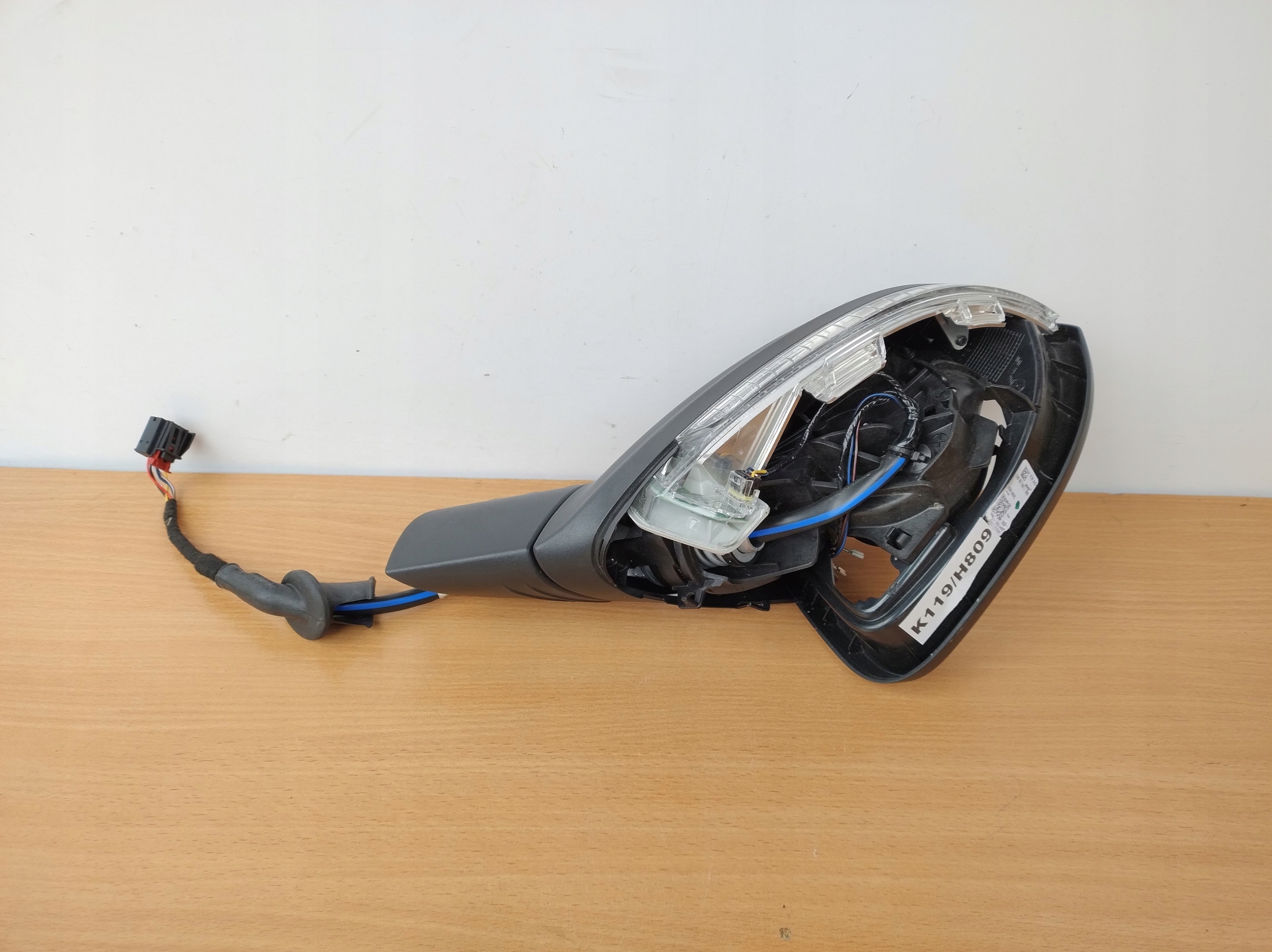 VW GOLF 8 VIII right mirror KORPUS 5H1857502