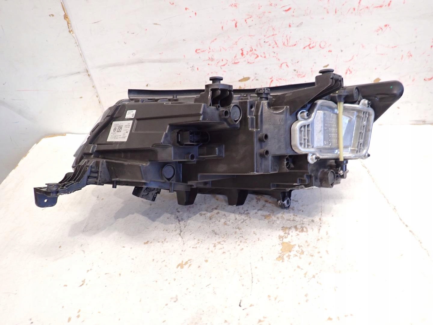 light front front right VW T7 2021- FULL LED 7T1941082B