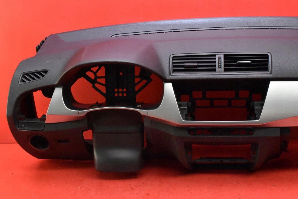 dashboard instrument panel console cockpit airbag EU SKODA FABIA 3 III NJ 14-18