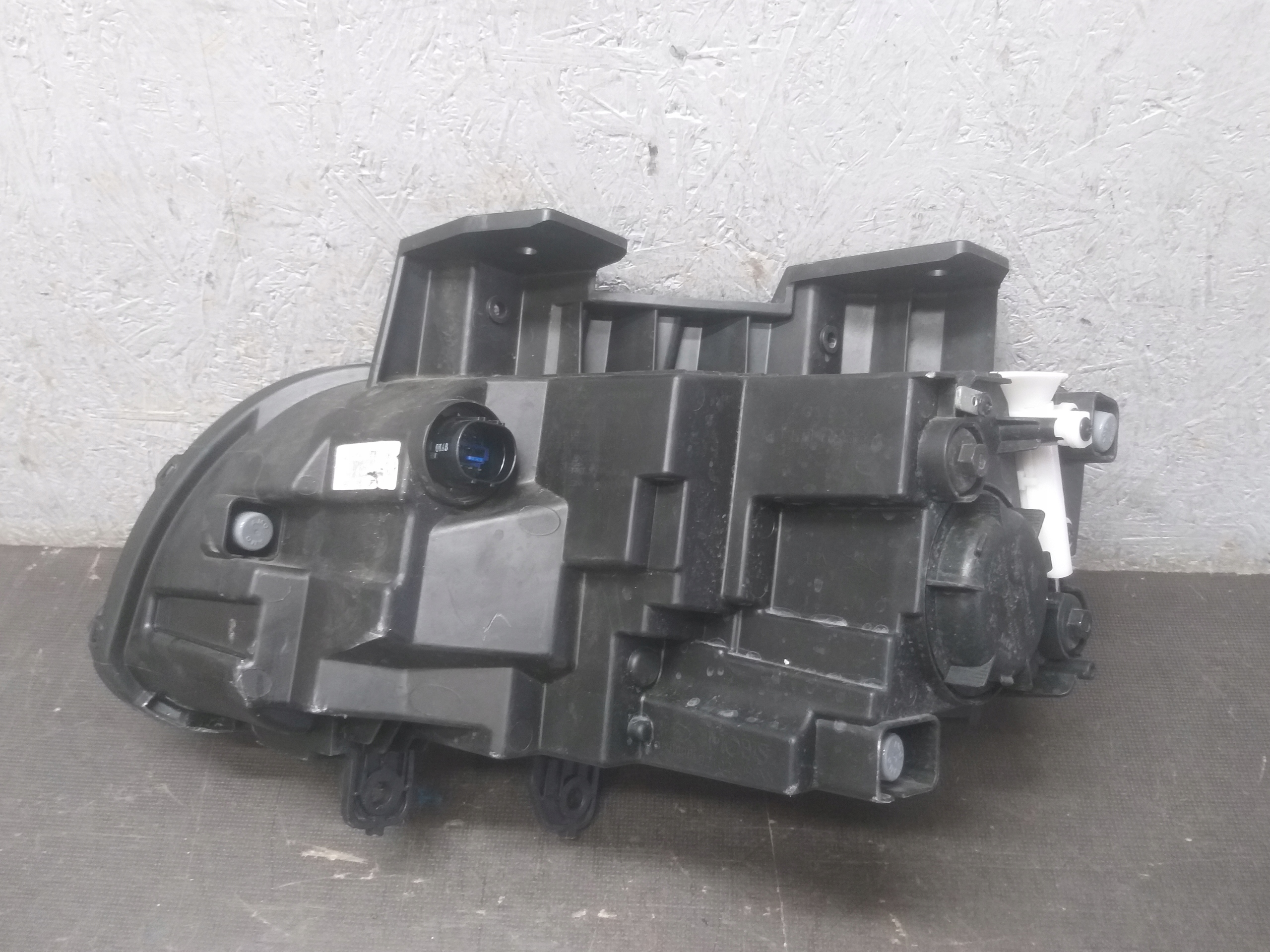 light front right HYUNDAI KONA LIFT FULL LED black 92102-J9630