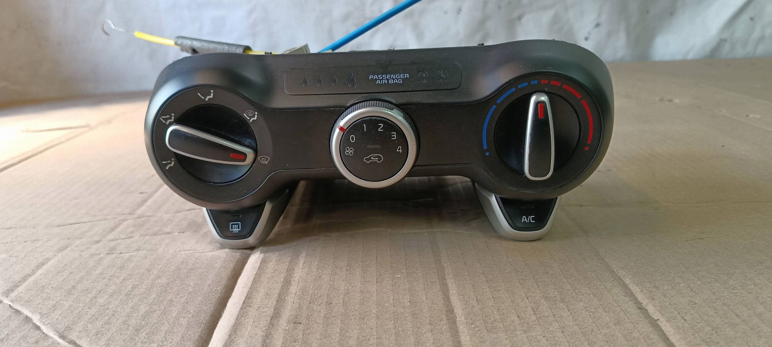 Unite commande clima Bouches buses KIA PICANTO III 2019R 97250-G6960
