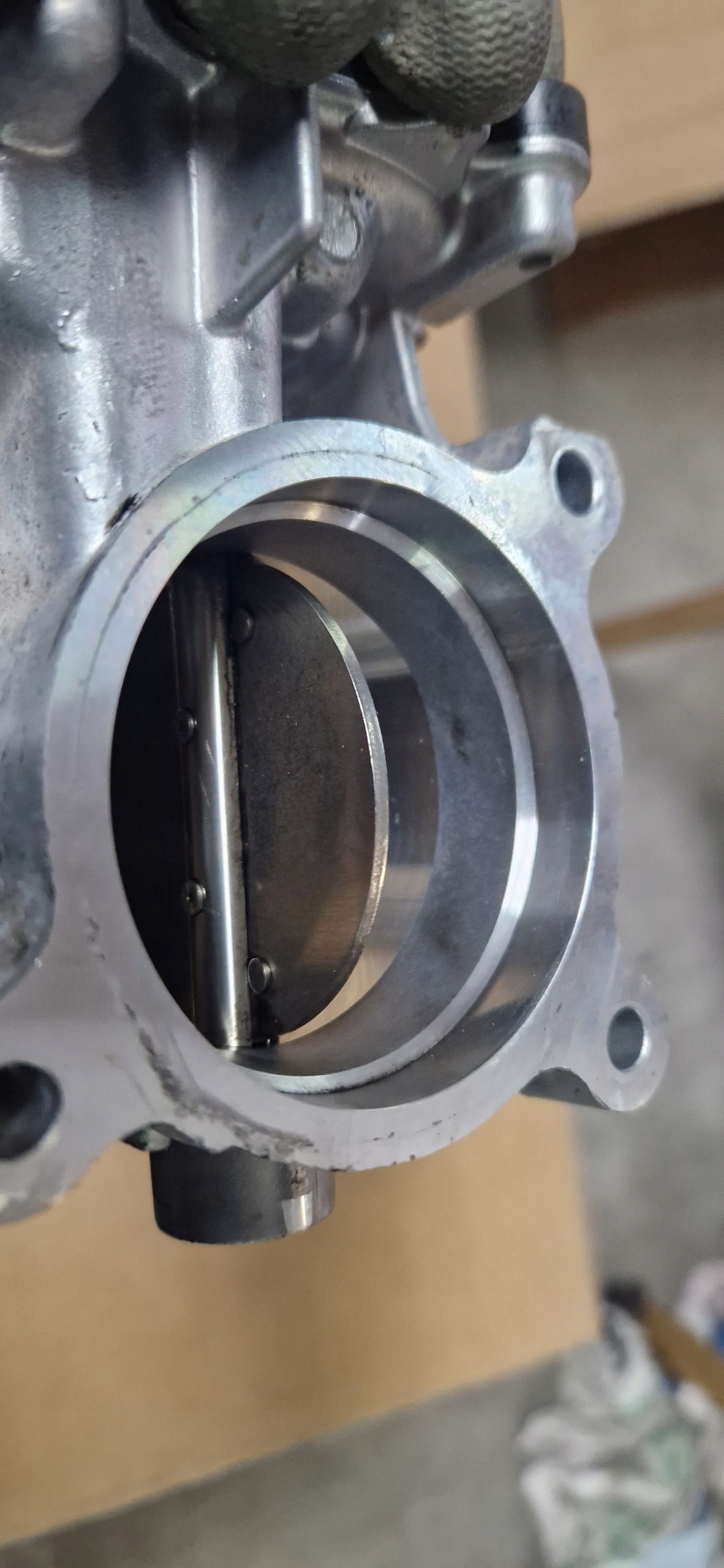 throttle flap VW SKODA AUDI 05L128063E as new