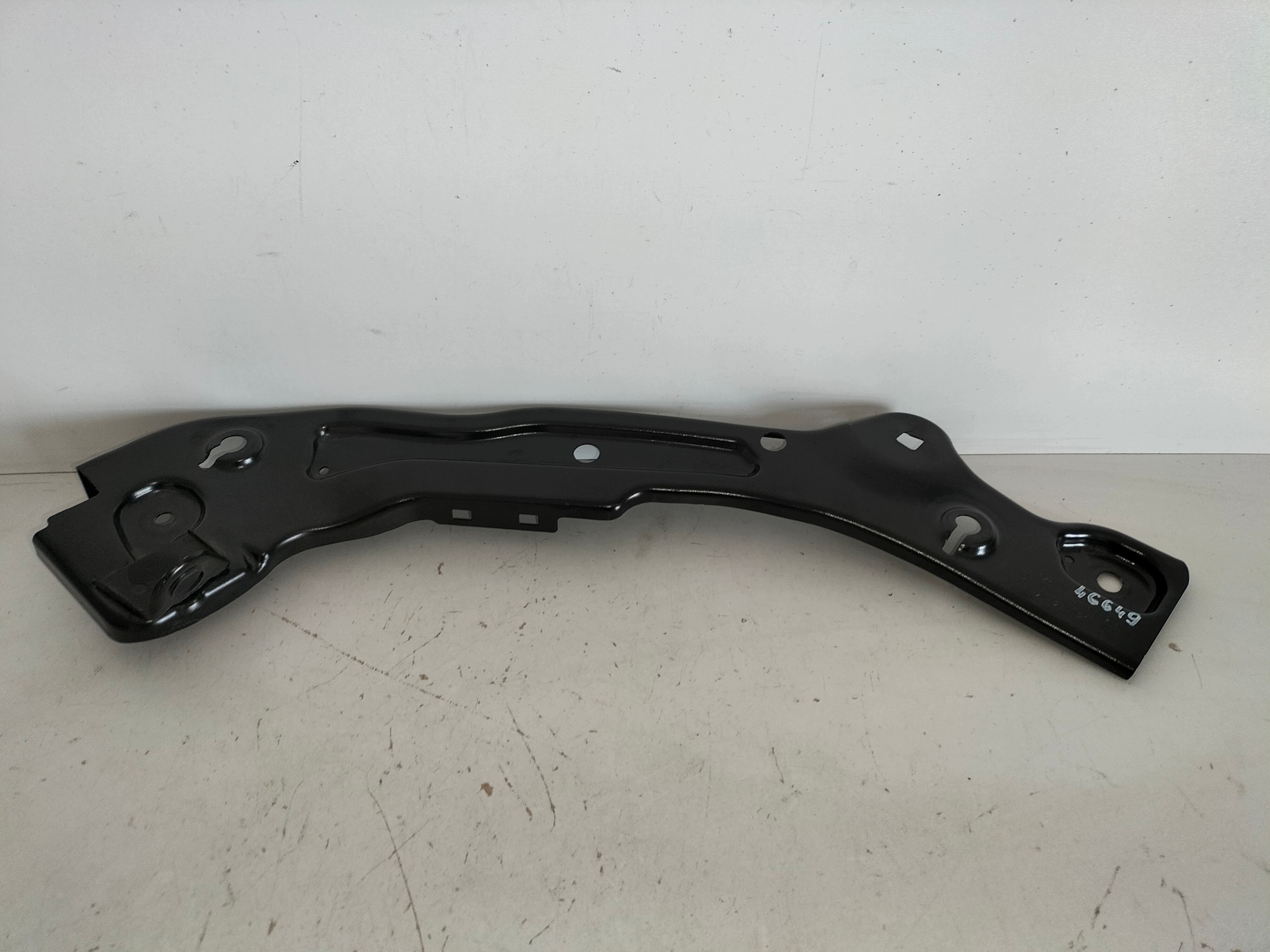 Okular holder wall support front right SKODA FABIA 4 IV 21