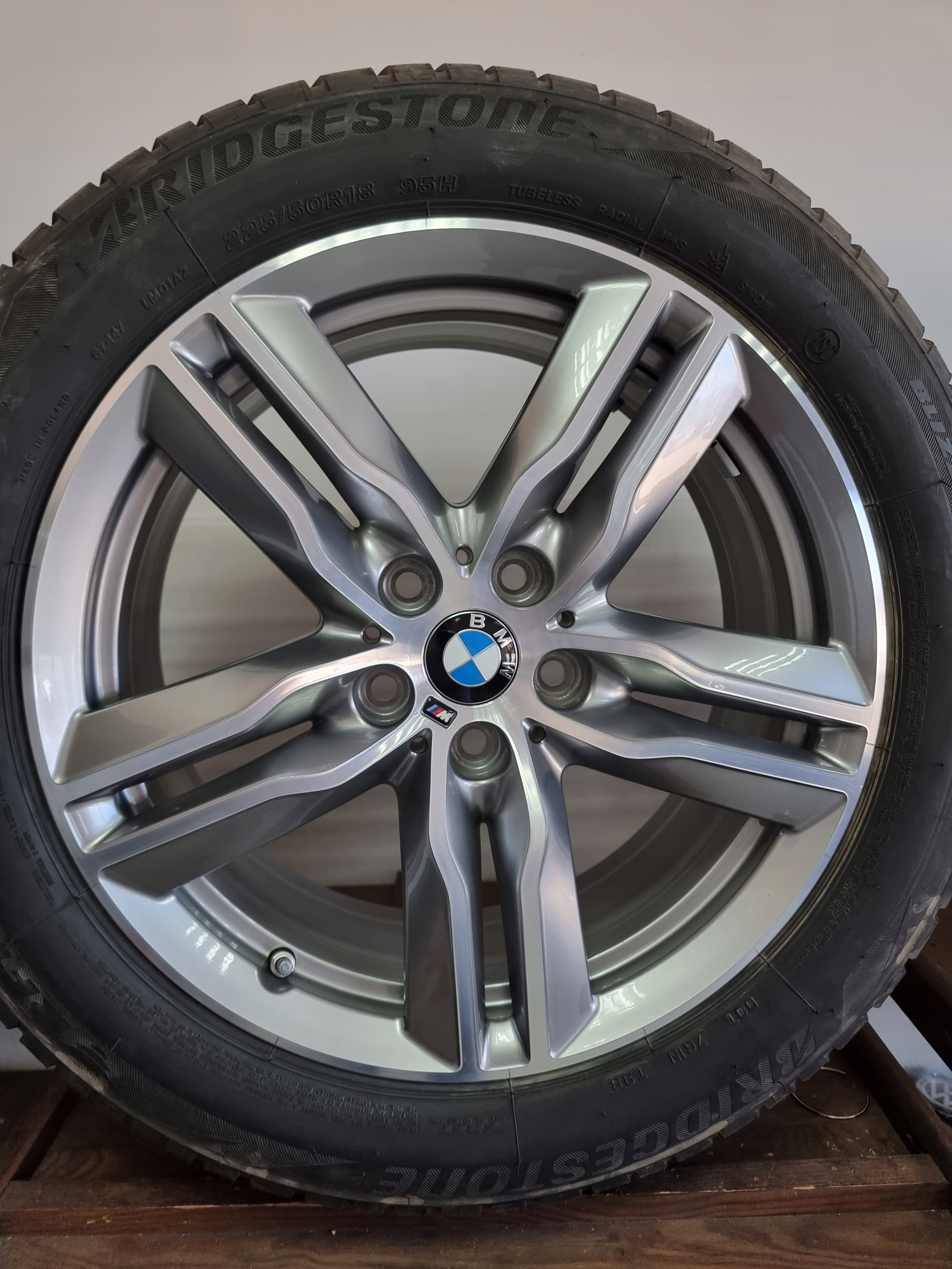 КОЛЕСА BMW X1 F48 X2 F39 18 ЦЕЛЫЕ BRIDGESTONE 2017 фото 3