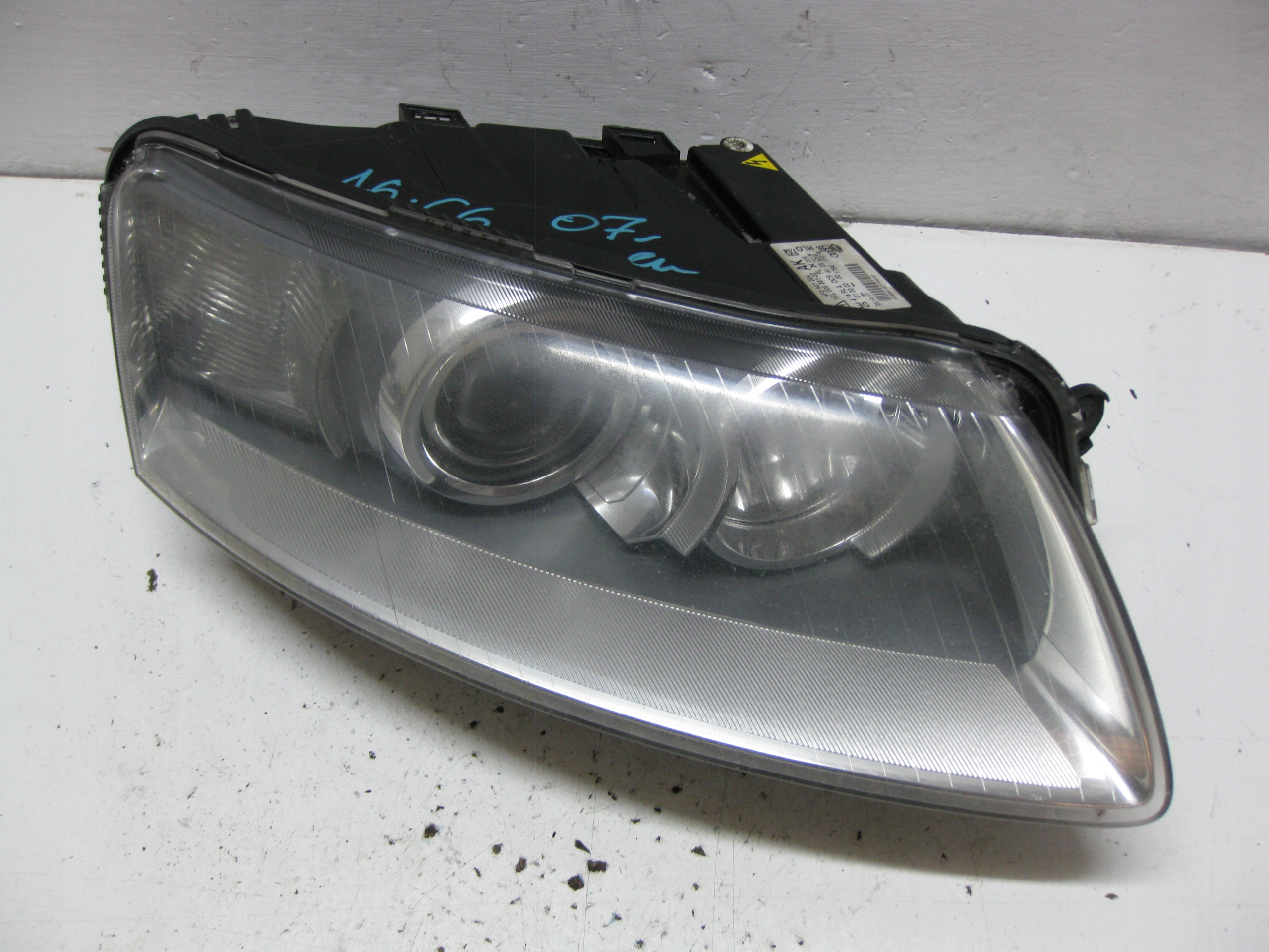 AUDI A6 C6 KOMBI 2.7 TDI 07R light right front XENON 4F0941004AK