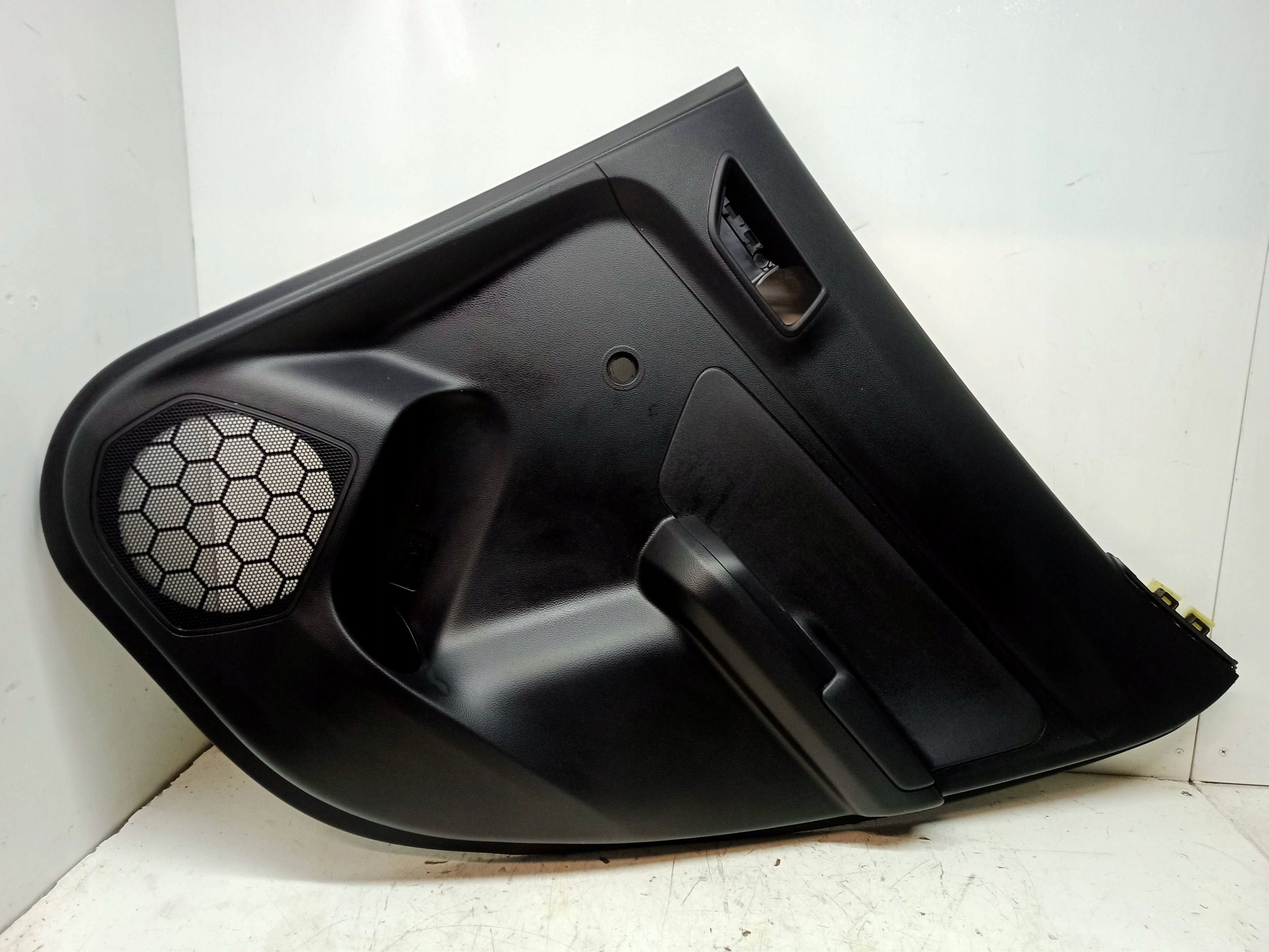 SWIFT MK8 upholstery side door right rear part 83731-52R0 2017