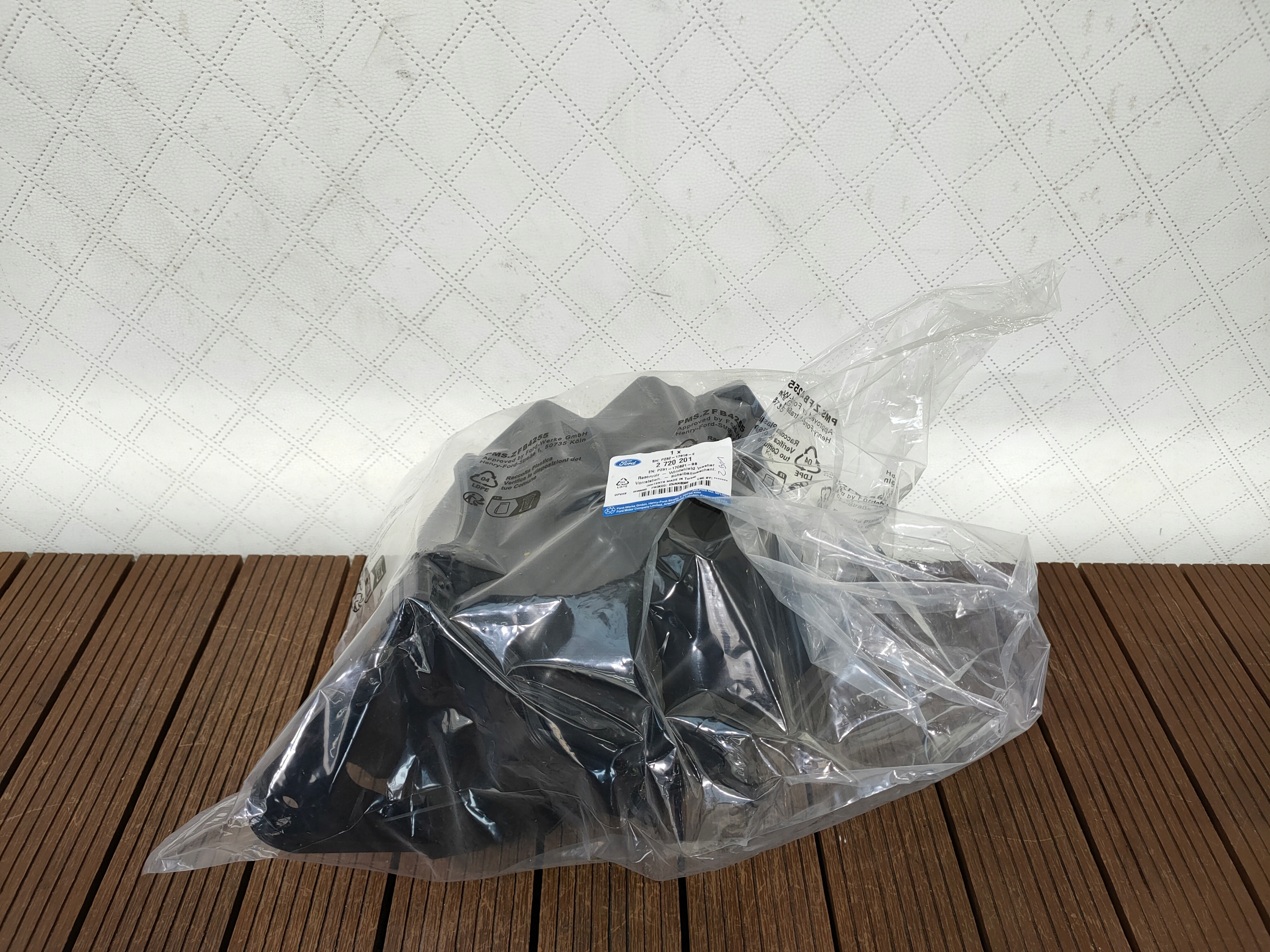 TRANSIT CUSTOM new MODEL 24-26 washer fluid tank PZ31-17B613-AC OE
