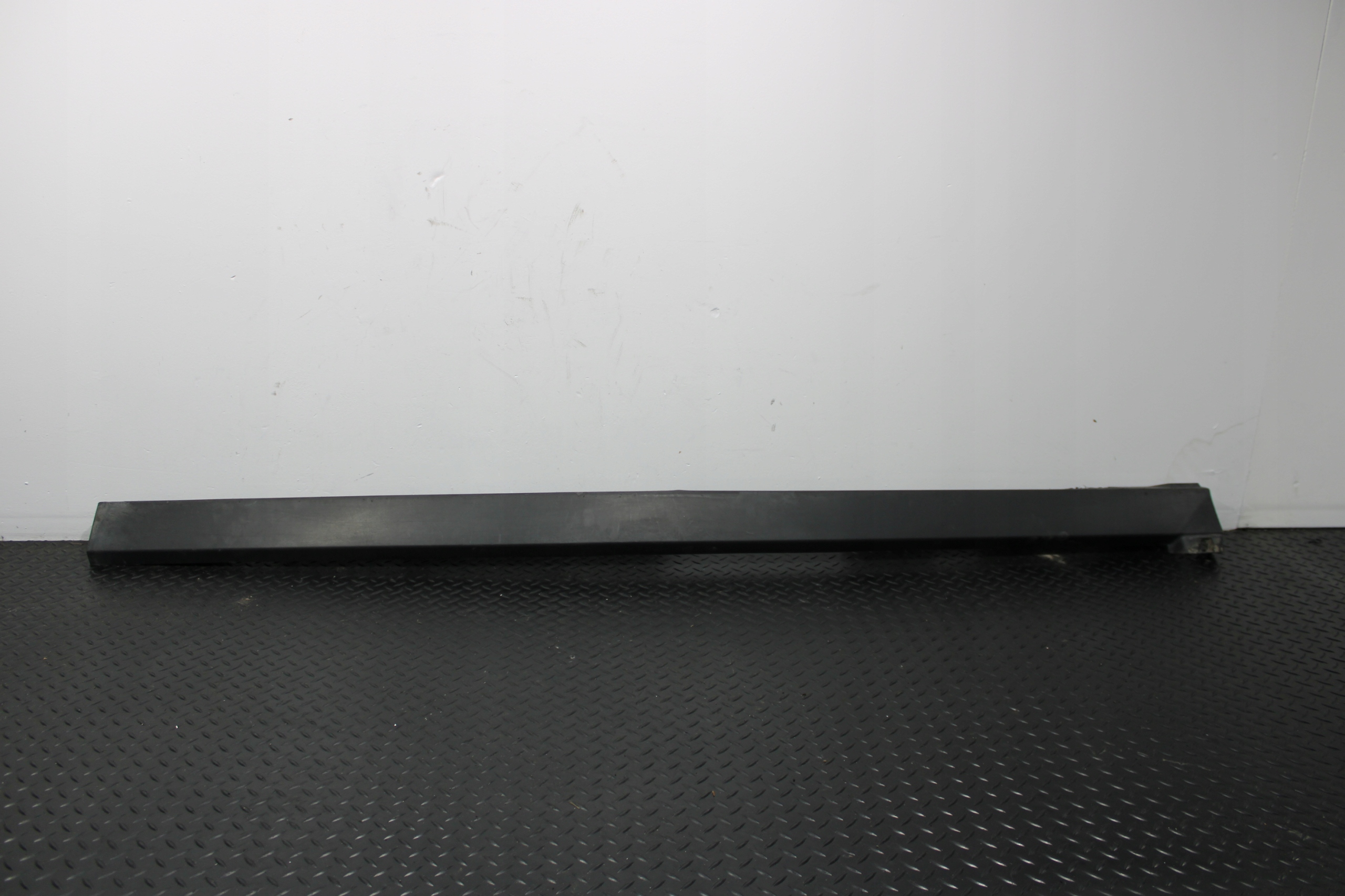 cap threshold threshold right JAGUAR F-PACE X761 HK83-101D56-B