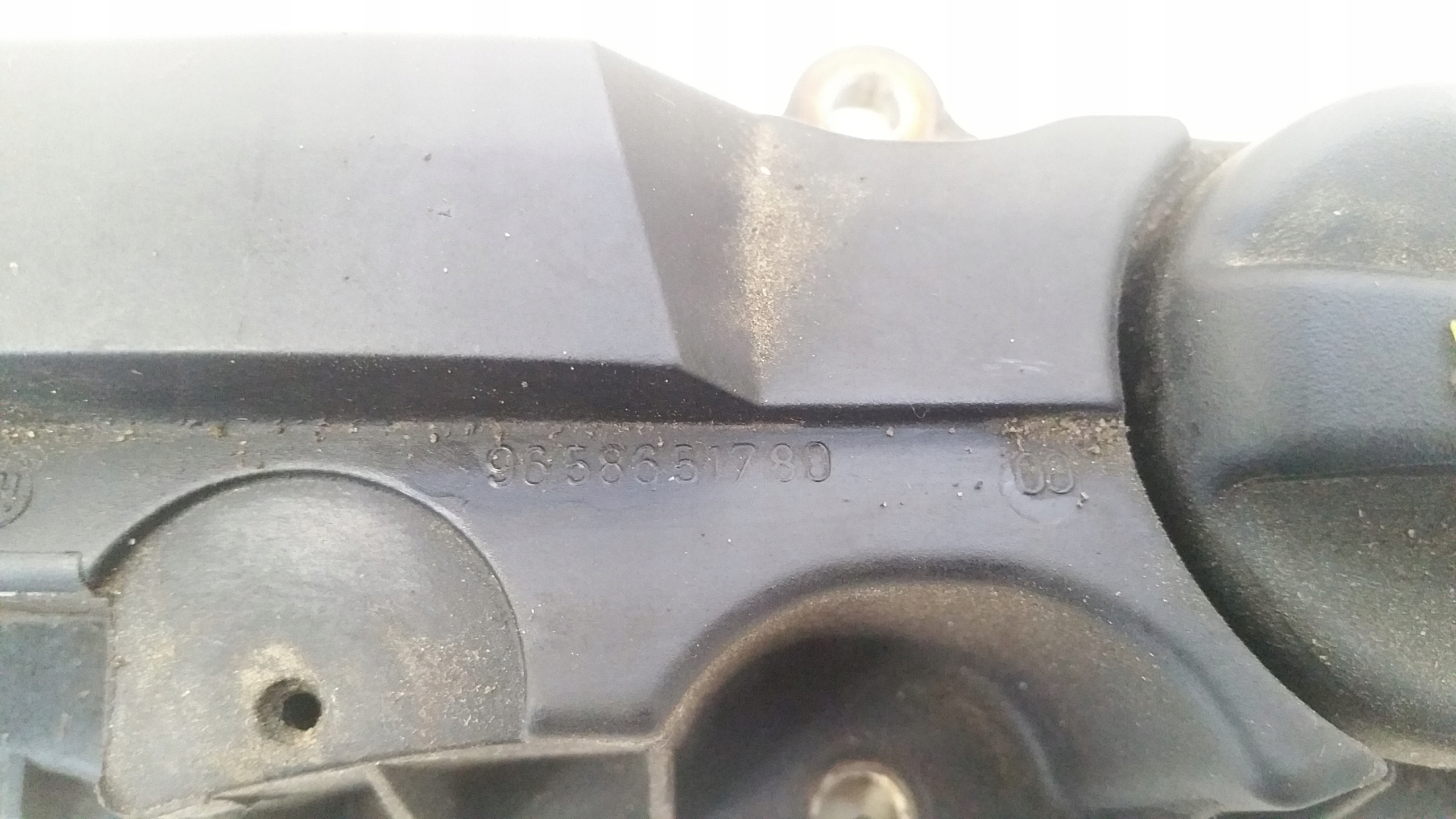 Abdeckung der Ventile 9638602180 Peugeot Citroen