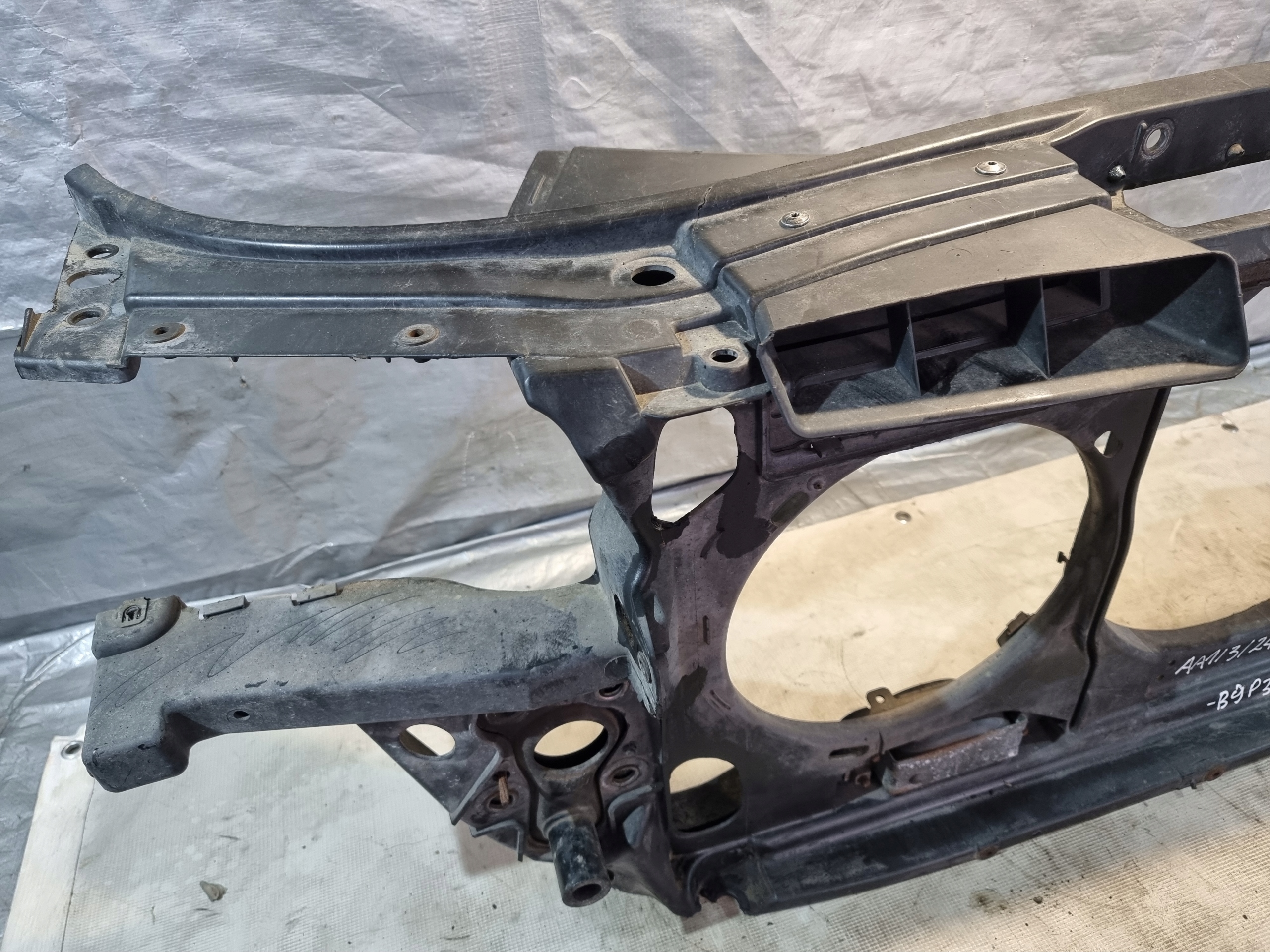 support panel for radiators pillar OE 4B0805588K AUDI A6 C5 00r