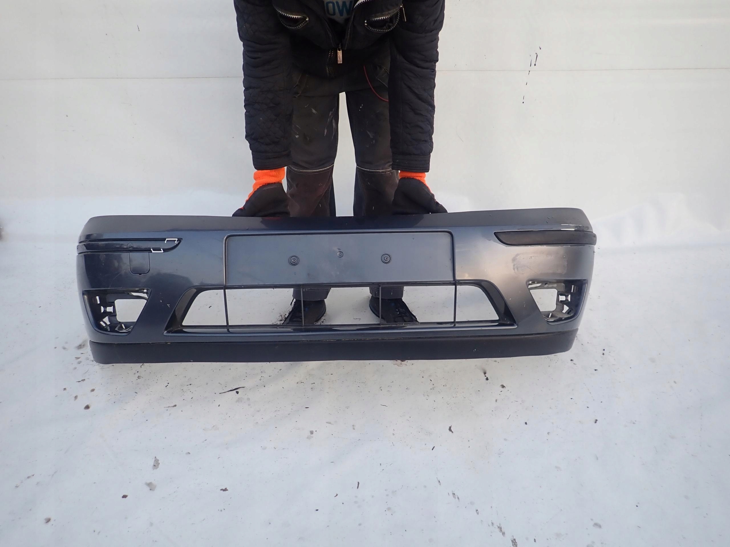 FORD FOCUS and LIFT 01-04 bumper front front