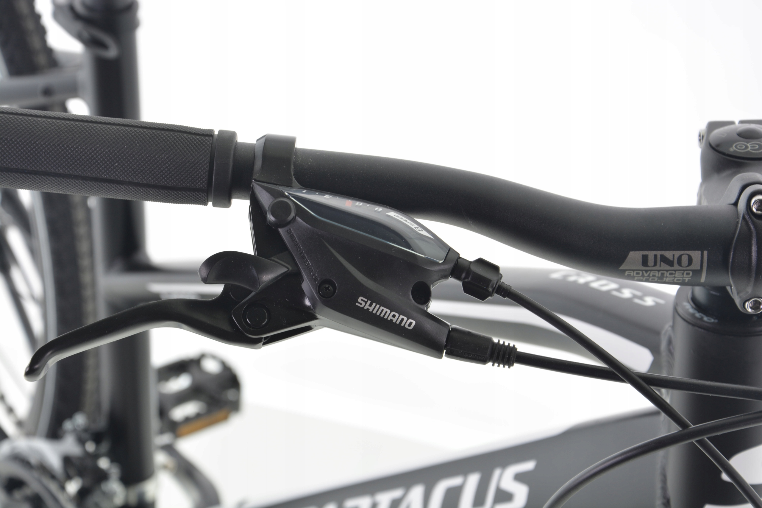 ROWER 28'' SPARTACUS CROSS 3.1 SHIMANO ACERA DISC Liczba biegów 24