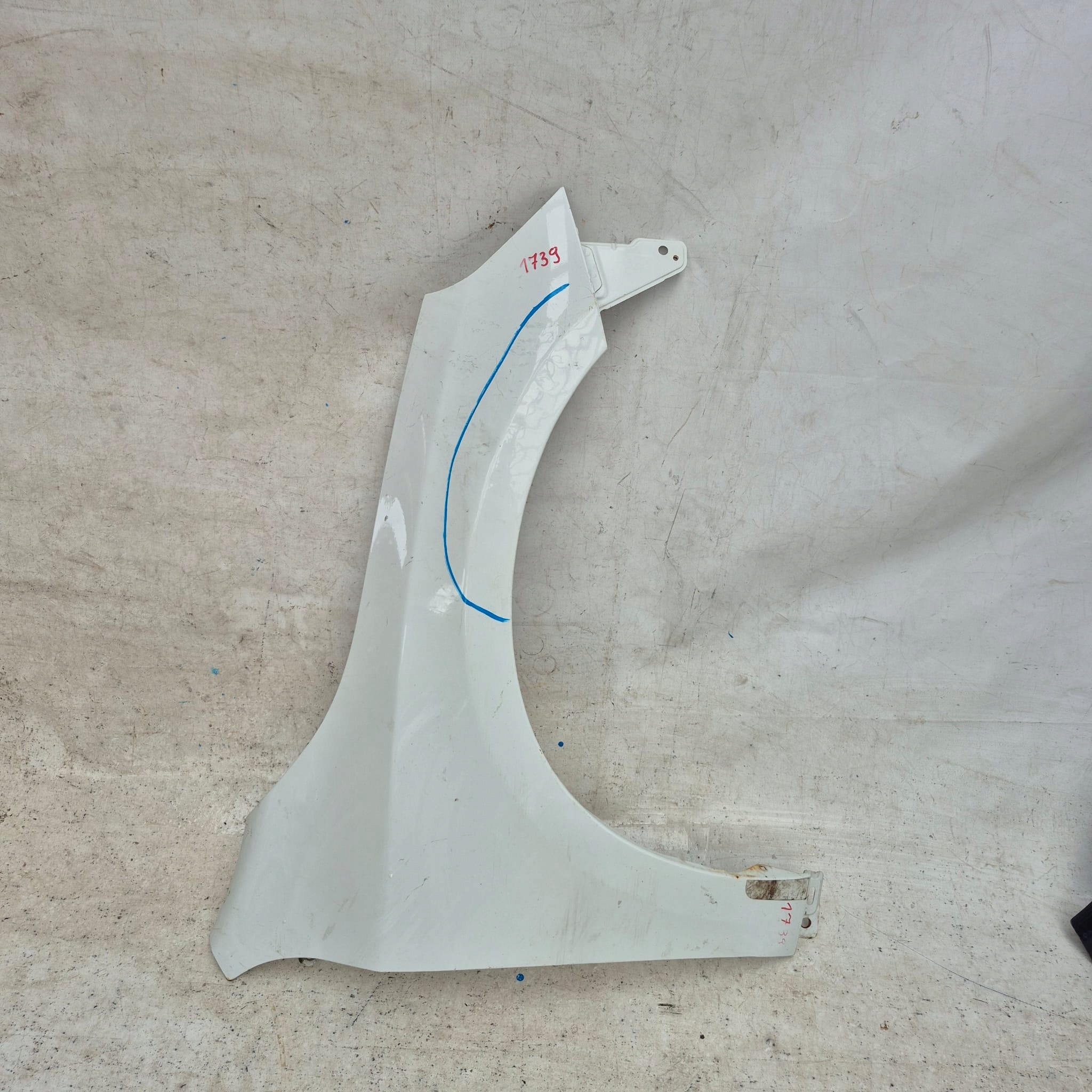 VOLVO V60 and 1 S60 II 2 10-13 fender front front right
