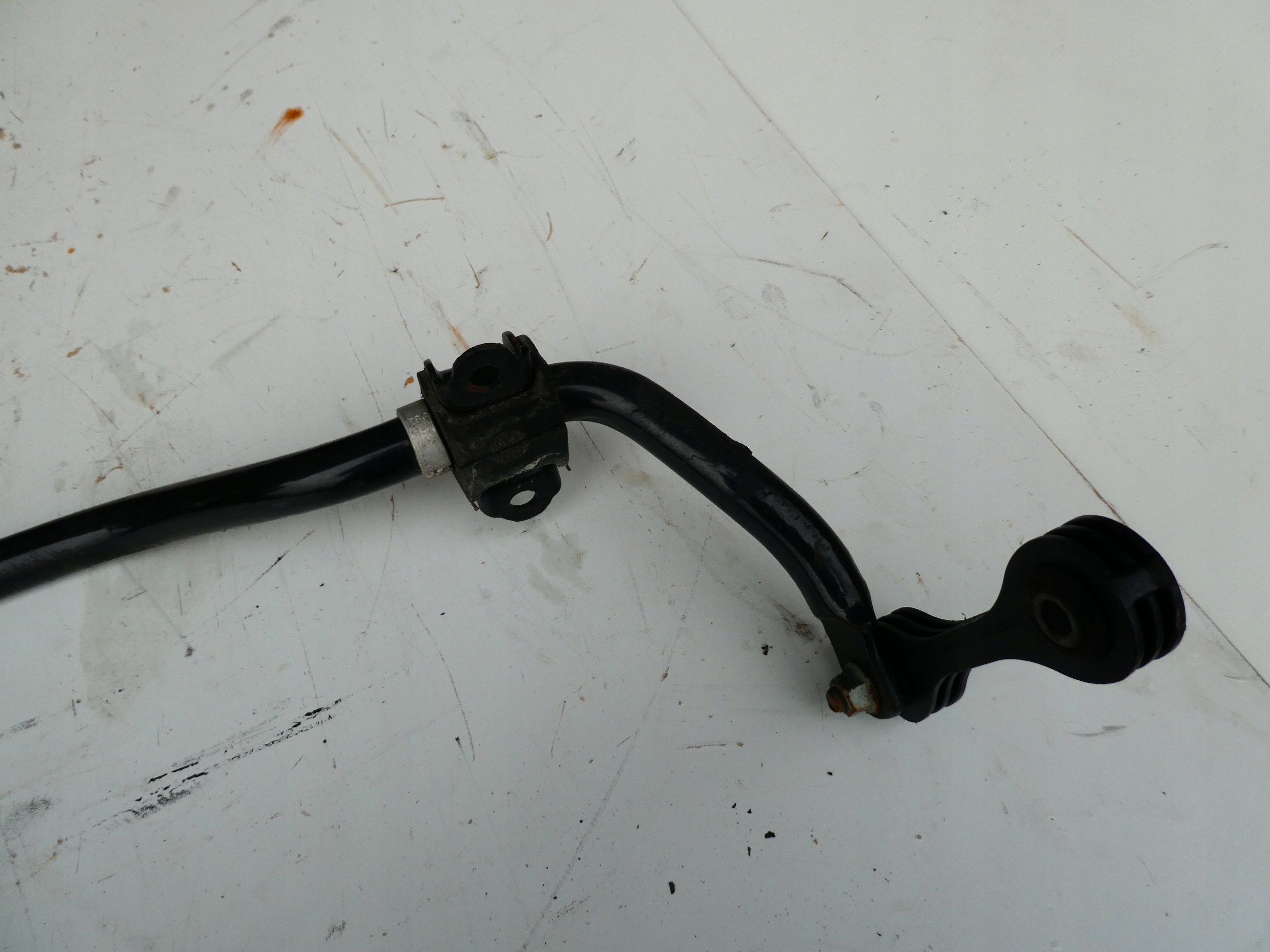 VW AMAROK 2H stabilizer rod front