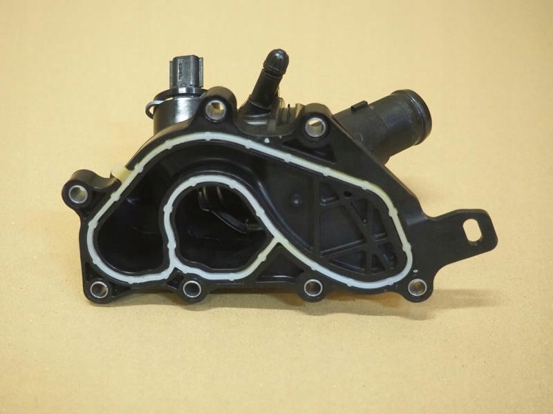 OBUDOWA TERMOSTATU RENAULT DACIA NISSAN 1.3 TCE Producent części Renault OE
