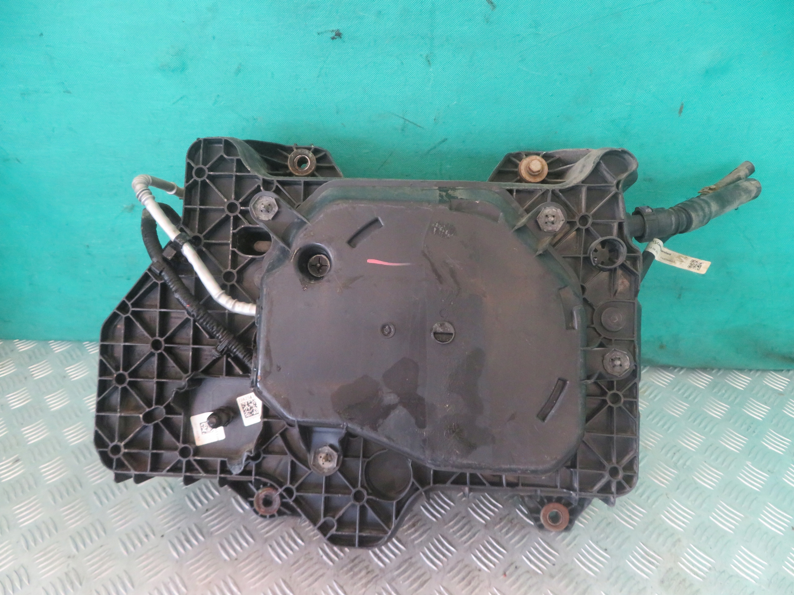 serbatoio LIQUIDO ADBLUE RENAULT TRAFIC 20R 172A25438R