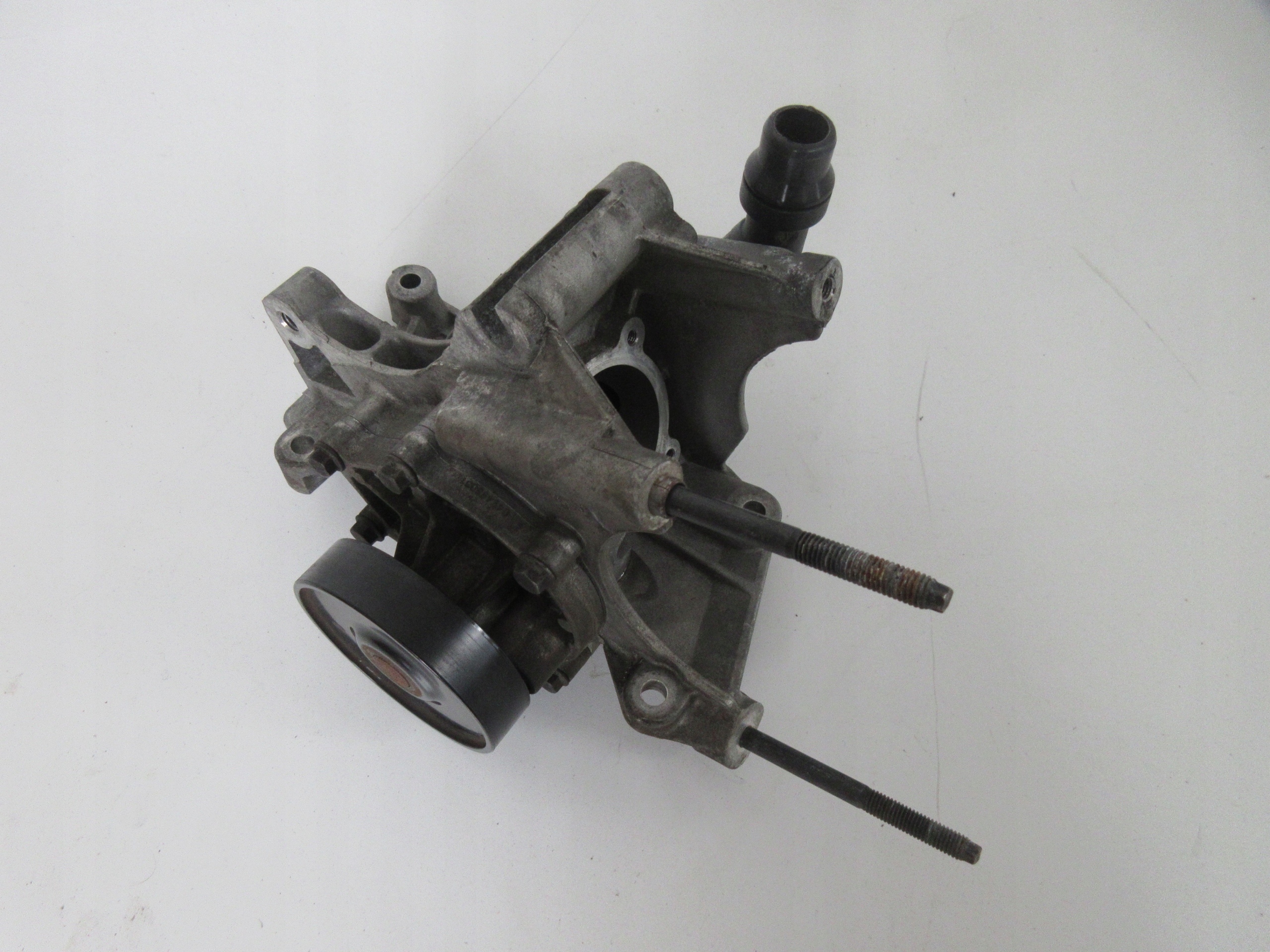 AVENSIS VERSO RAV4 1.6 2.0 D4D ВОДЯНИЙ НАСОС