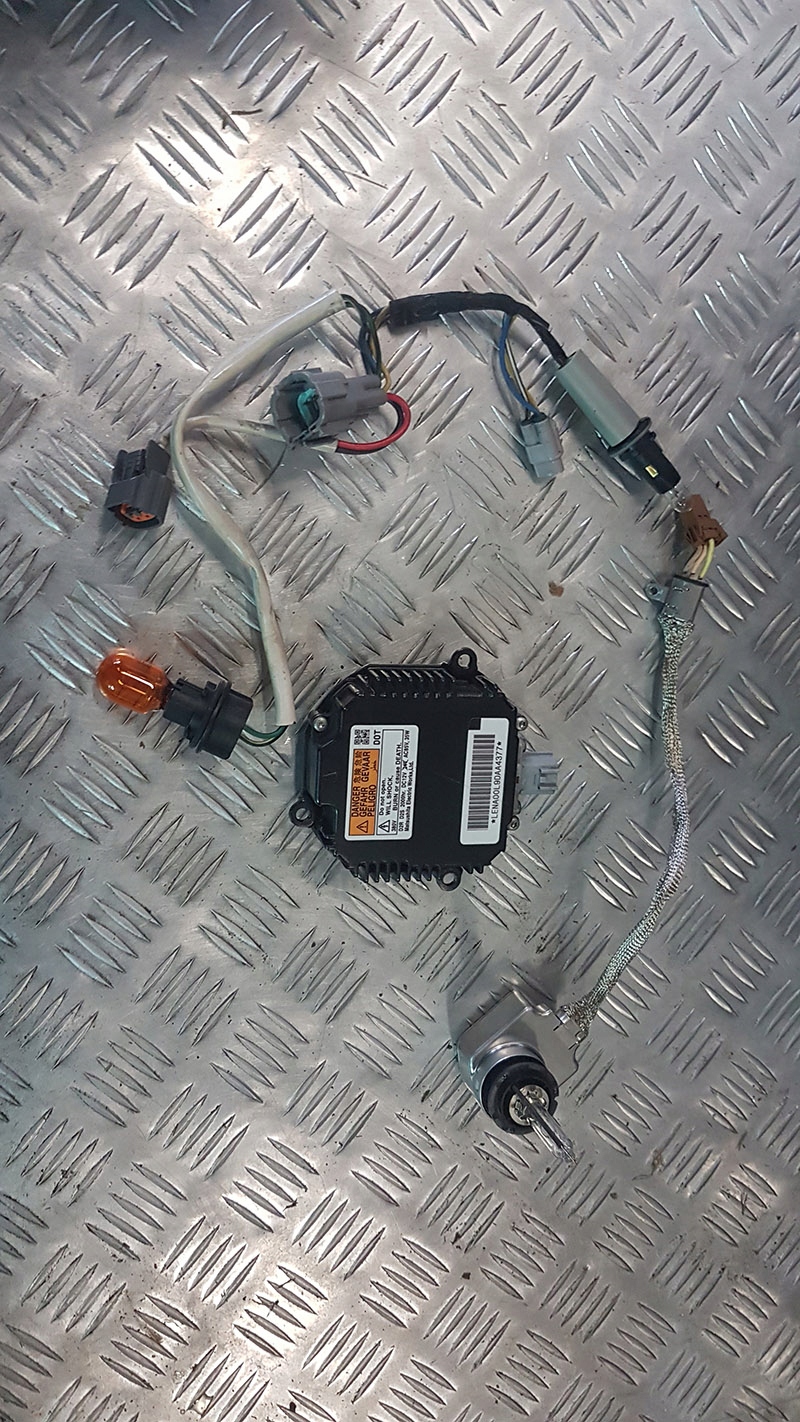 NISSAN70z БЛОК КСЕНОН ФАРА PRZEWOD