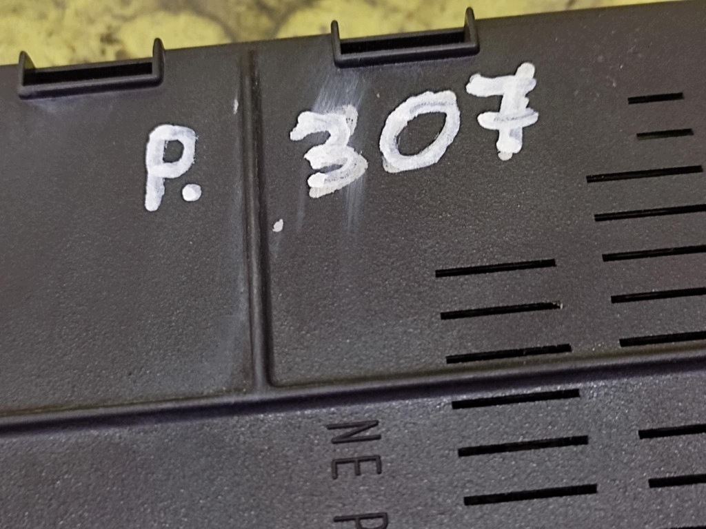 PEUGEOT 307 module compartment BSI 9660105980