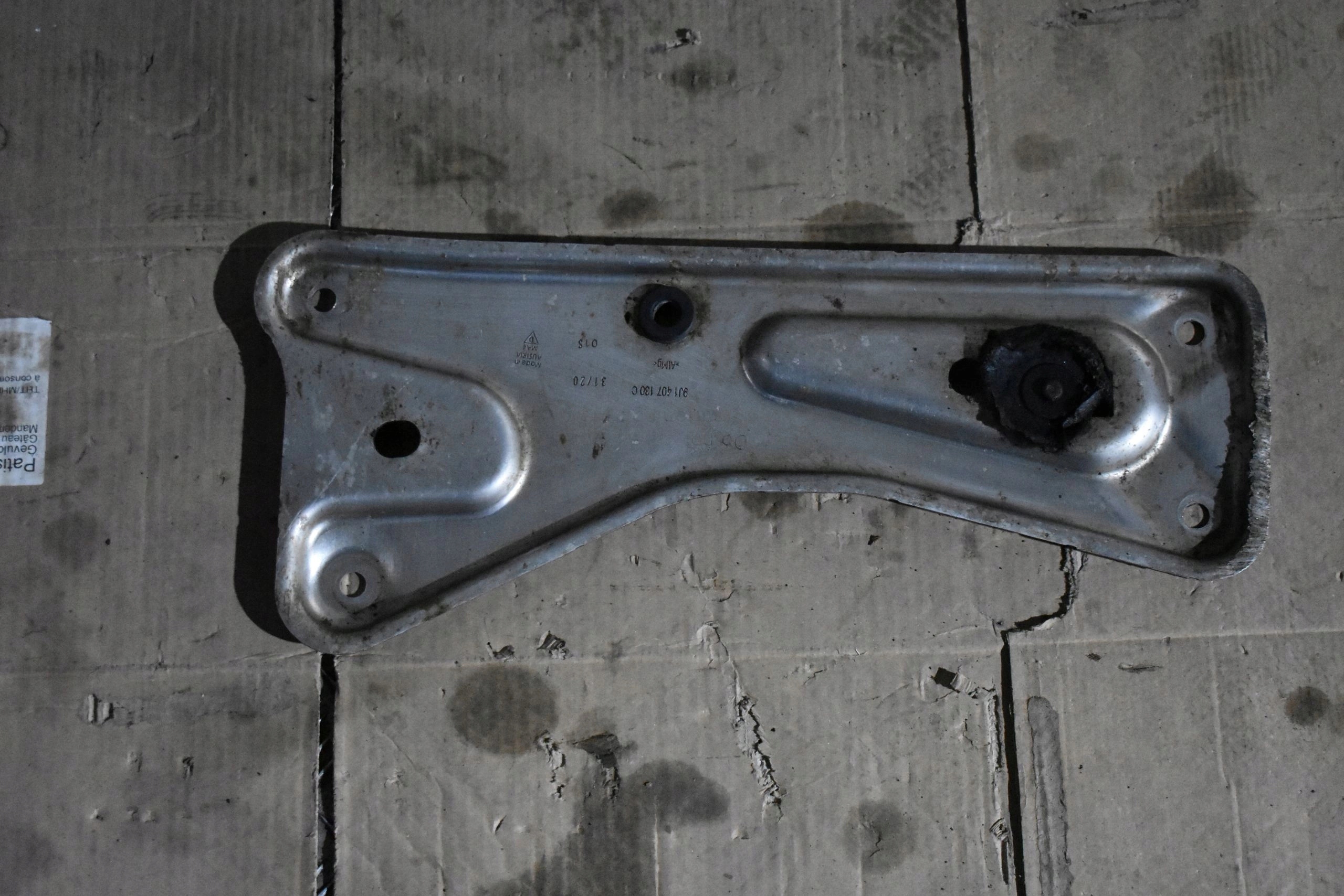 IDEALNA Blende Abdeckung Blech WOZKA PORSCHE TAYCAN 1