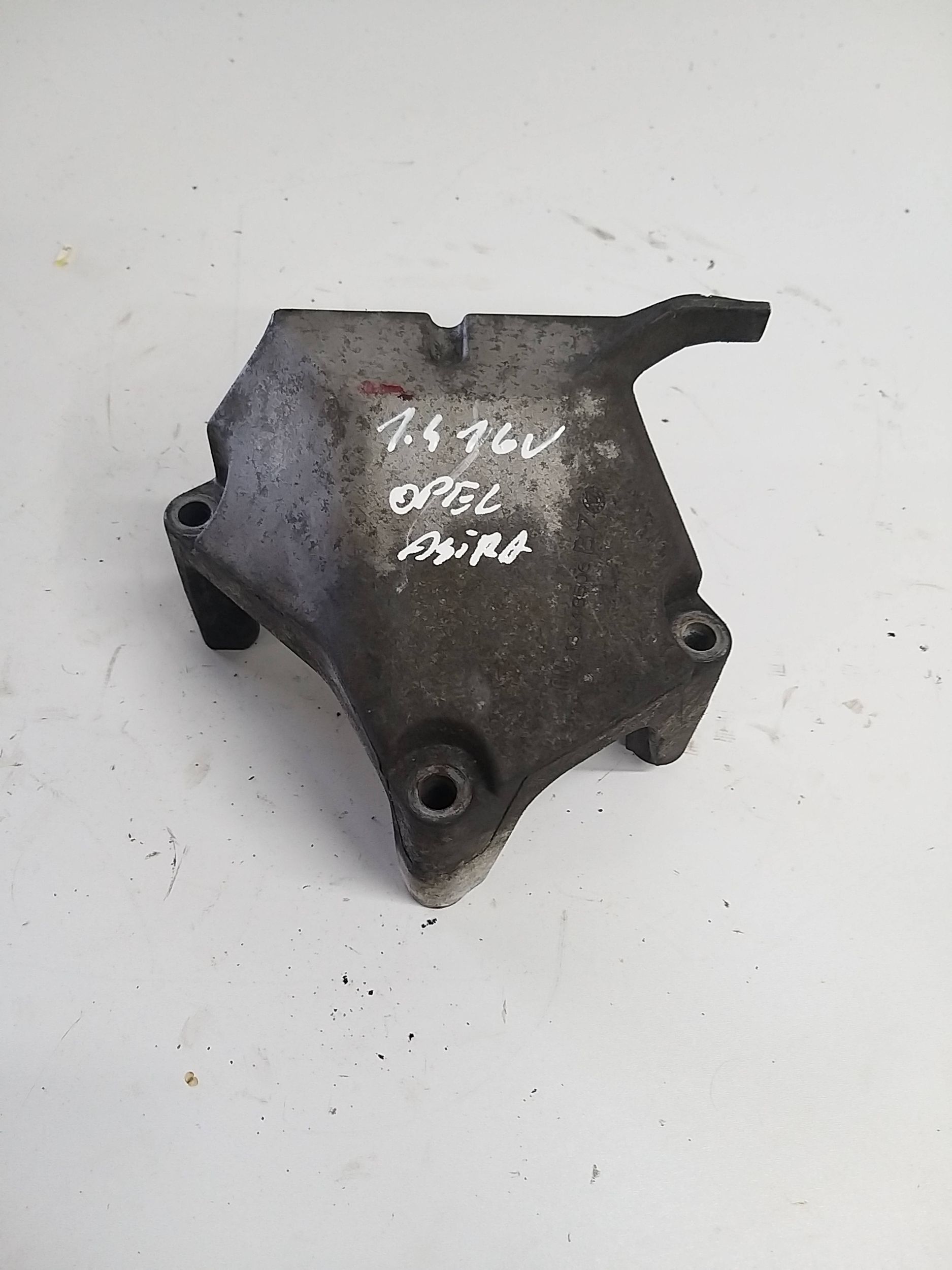 OPEL ASTRA J 1.4 16V A14XER holder engine mount