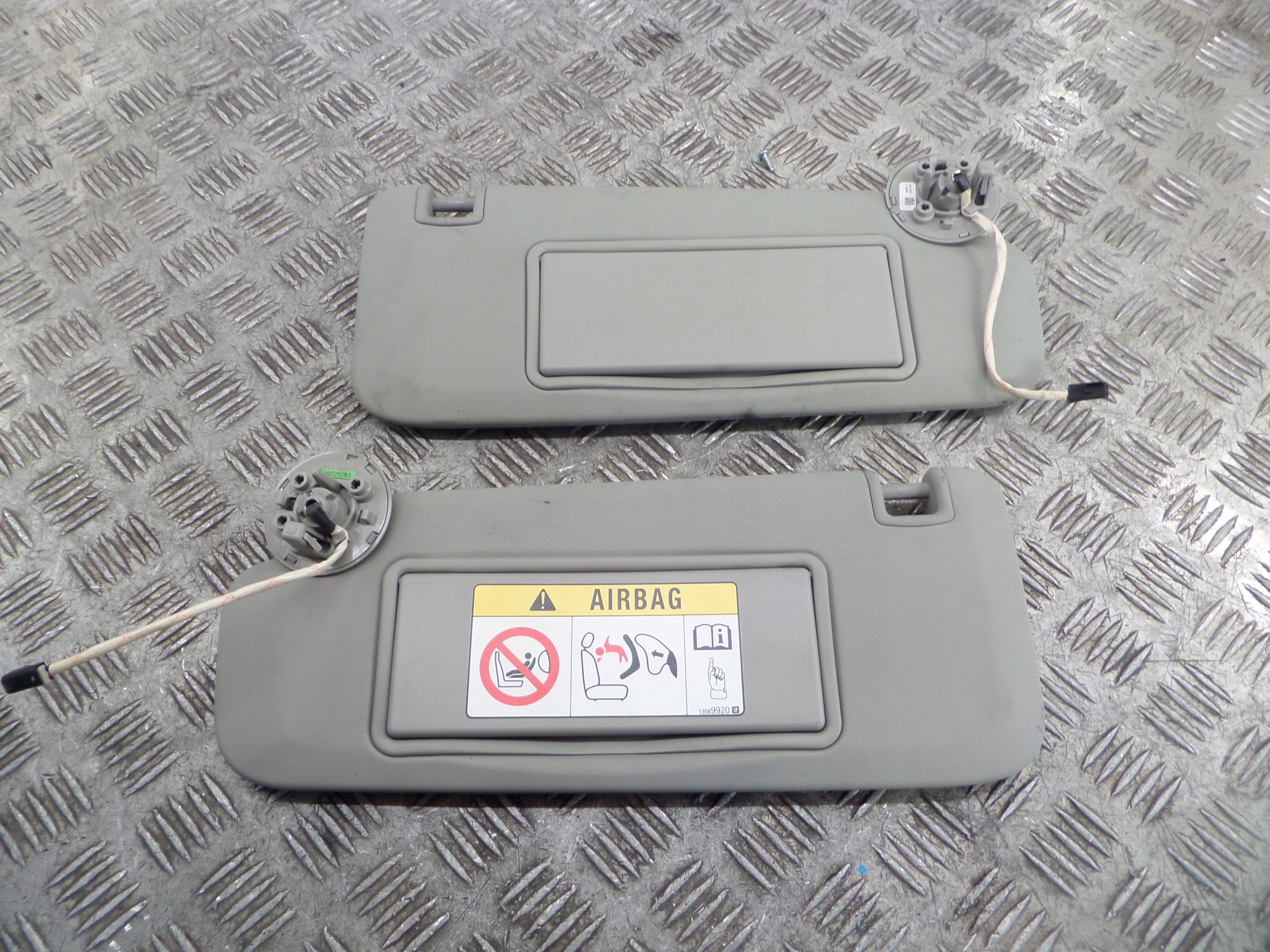 OPEL ASTRA K V 16 R cover PRZECIWSLONECZNA left right front visor
