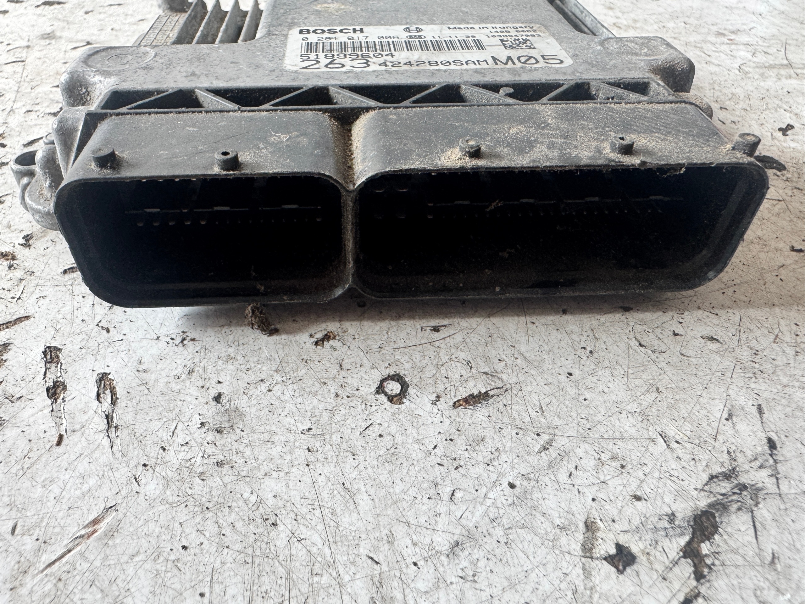 OPEL COMBO D DOBLO II computer control unit of the engine 0281017006 51899604 1.6 D