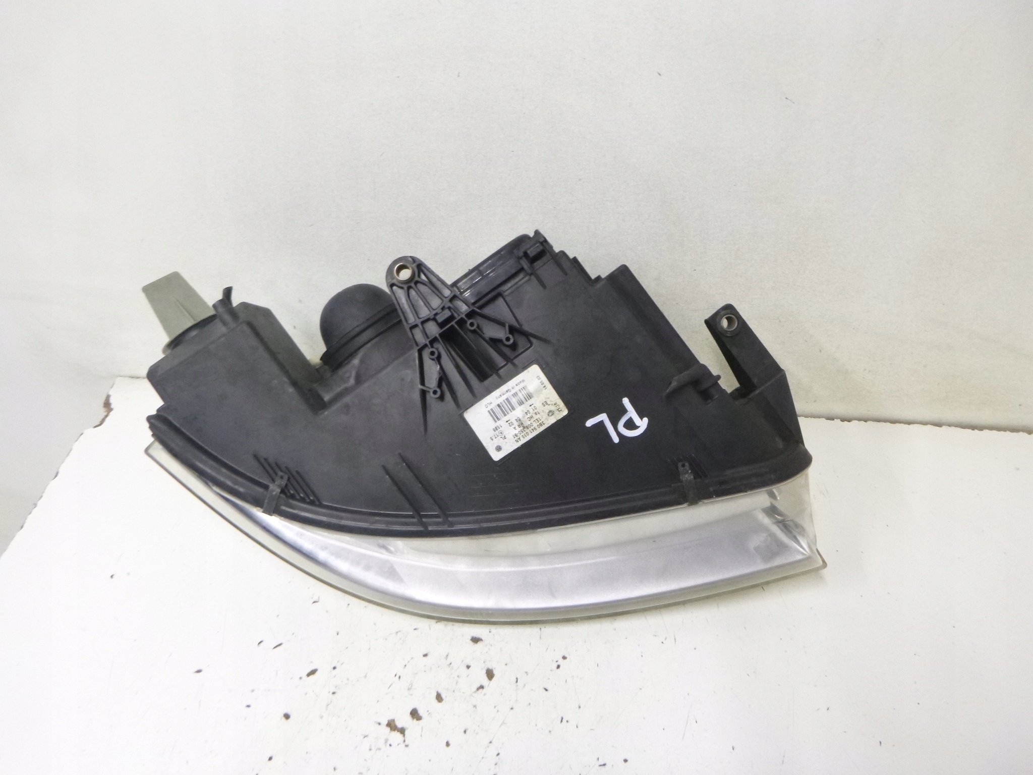 light front Volkswagen Passat B5 Lift 2002r. 3B0941015AN
