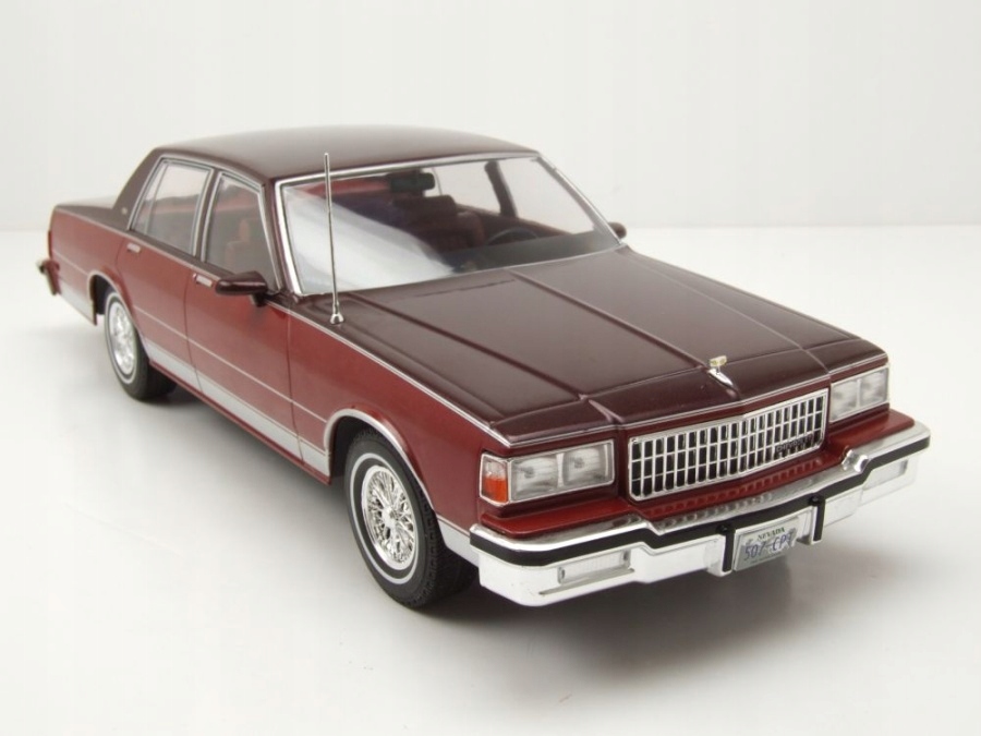 CHEVROLET Caprice Red 1987 1/18 MCG MCG18361