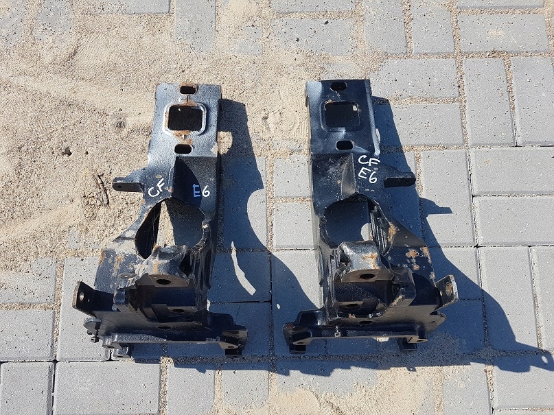 КРОНШТЕЙН КРІПЛЕННЯ БАЧКА ОМИВАЧА DAF CFE6