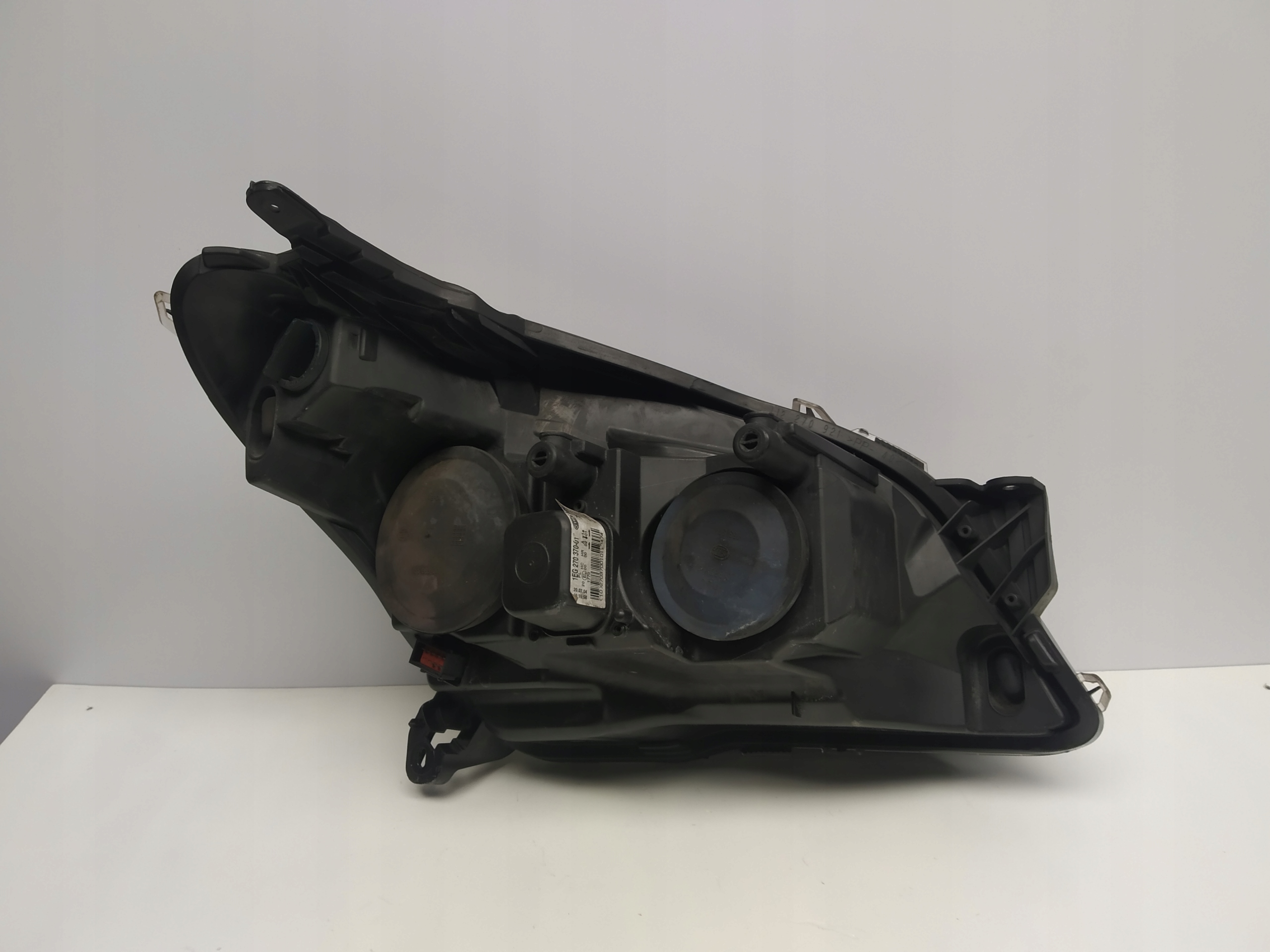 2004-07r Opel Astra III H reflektor light front left before lift Hella OM