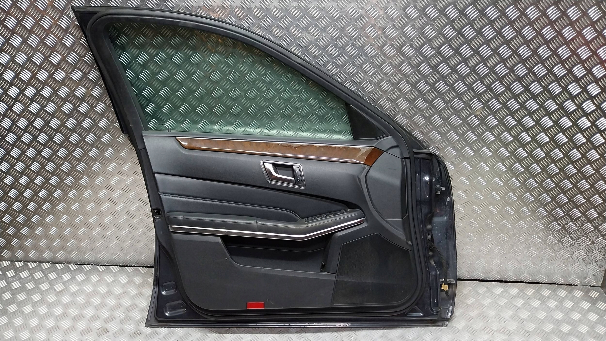 door front left MERCEDES E-KLASA W212 09